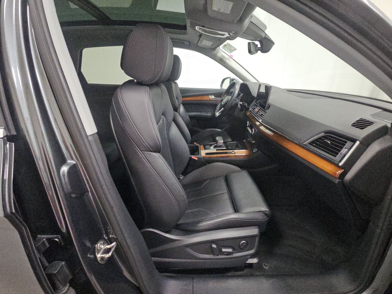 2023 Audi Q5 e Plug-In Hybrid S line Premium Plus AWD