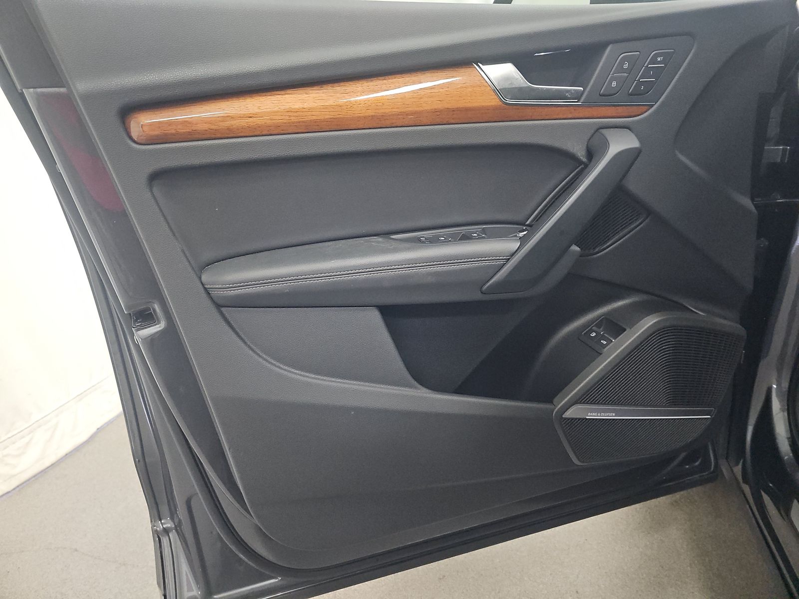 2023 Audi Q5 e Plug-In Hybrid S line Premium Plus AWD