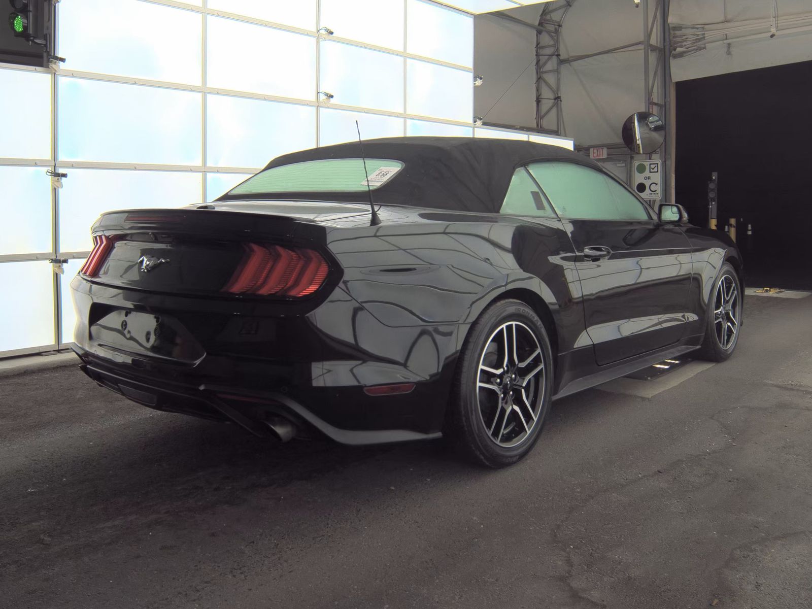 2018 Ford Mustang EcoBoost Premium RWD