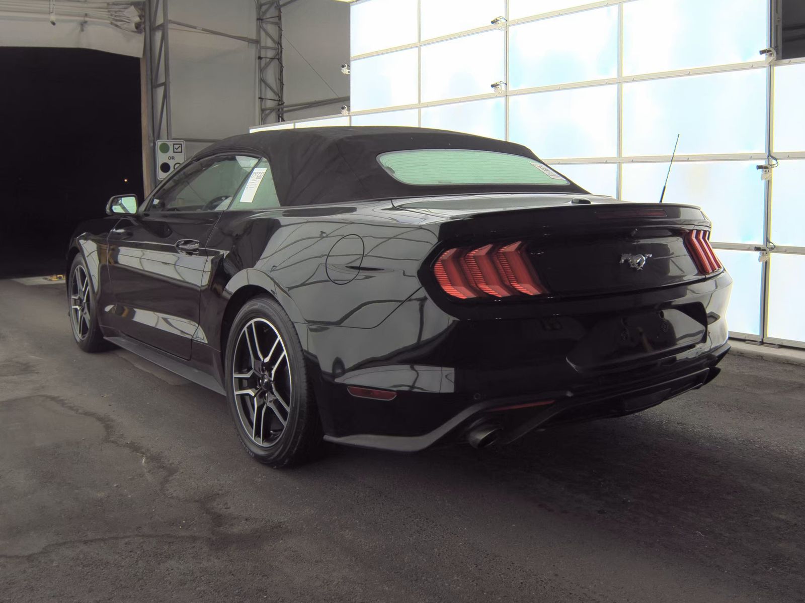 2018 Ford Mustang EcoBoost Premium RWD