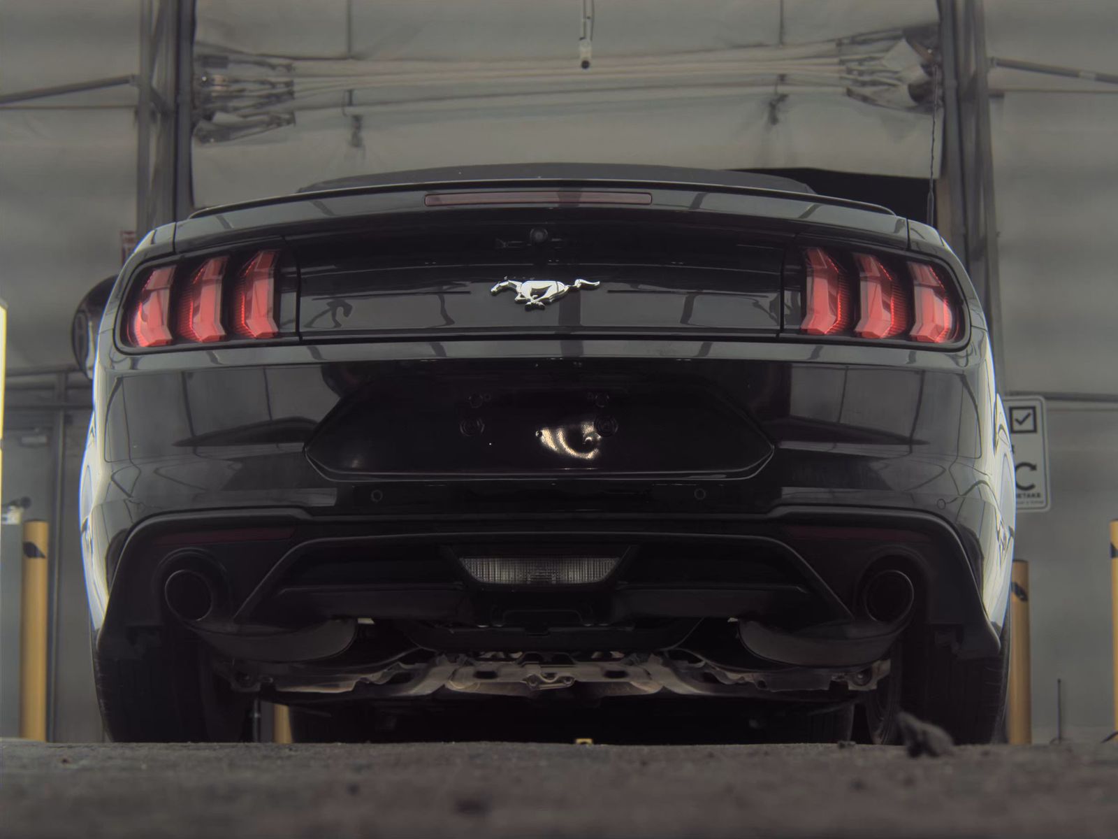 2018 Ford Mustang EcoBoost Premium RWD