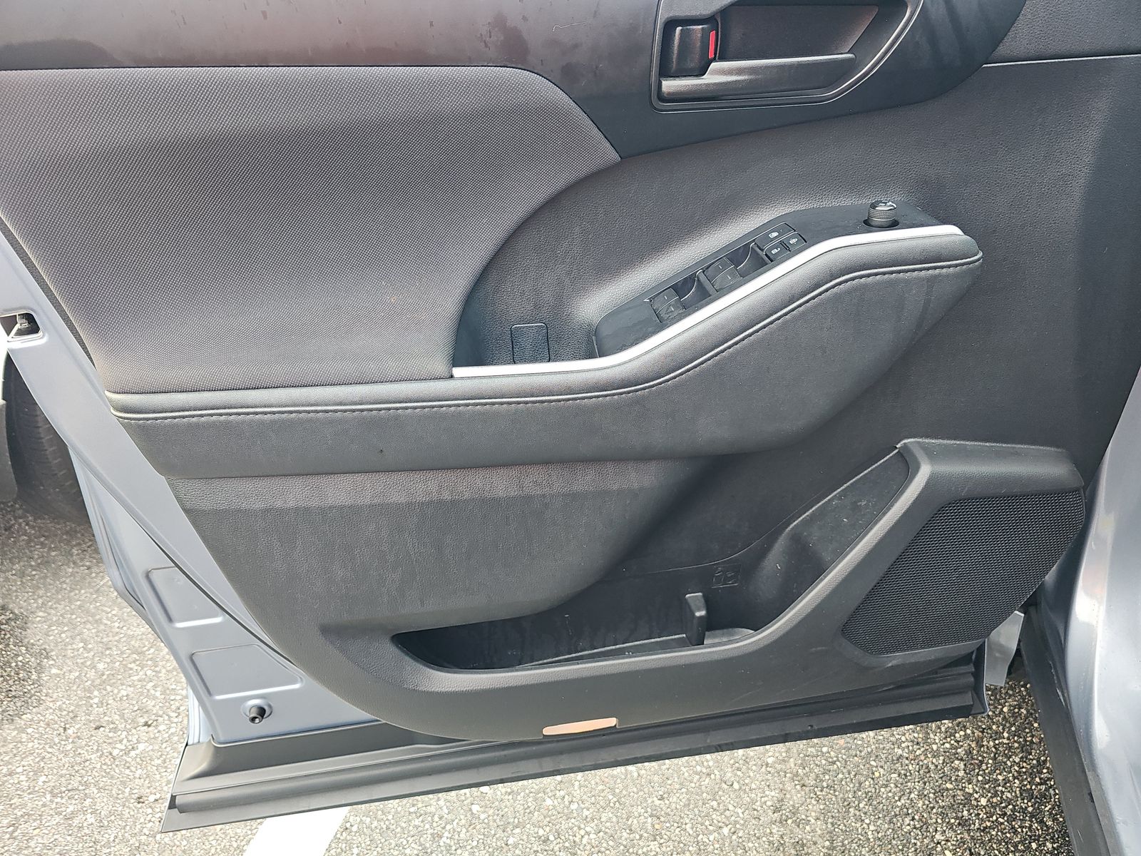 2020 Toyota Highlander Hybrid LE AWD