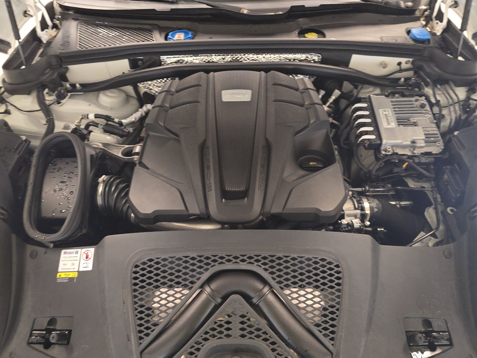 2023 Porsche Macan S AWD