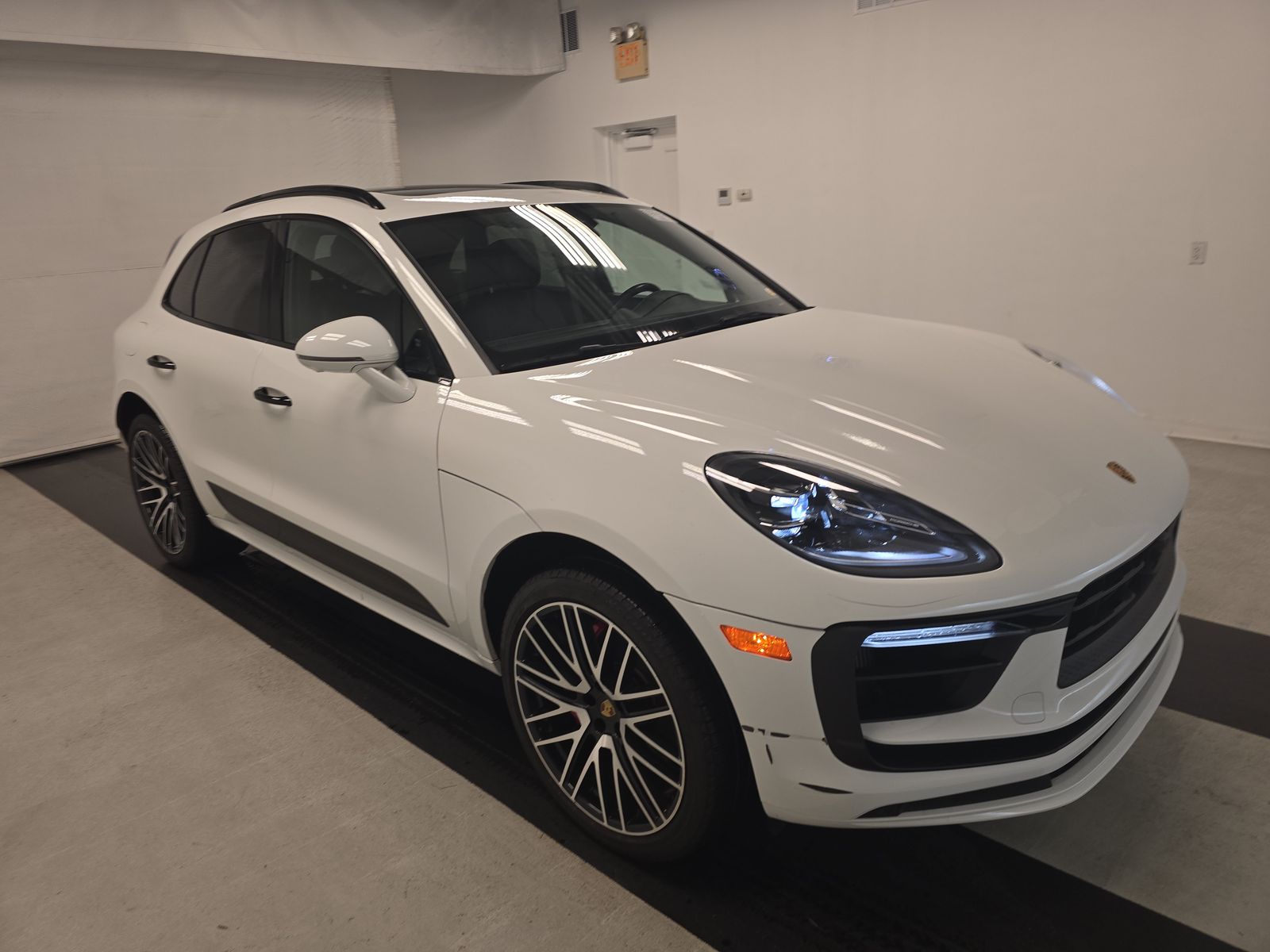 2023 Porsche Macan S AWD