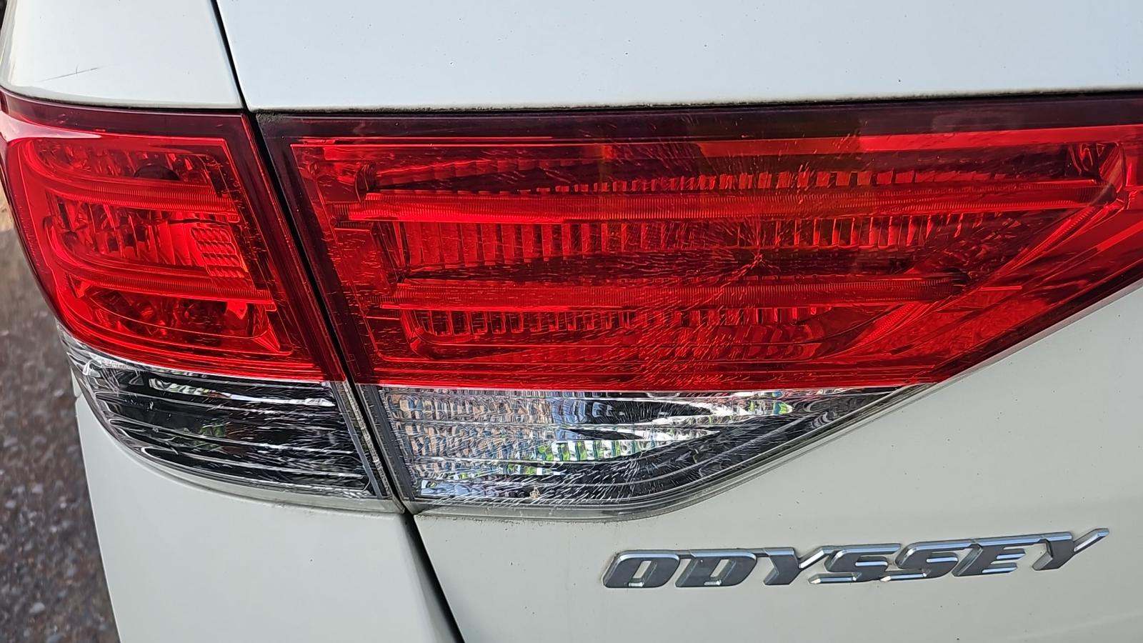 2015 Honda Odyssey LX FWD