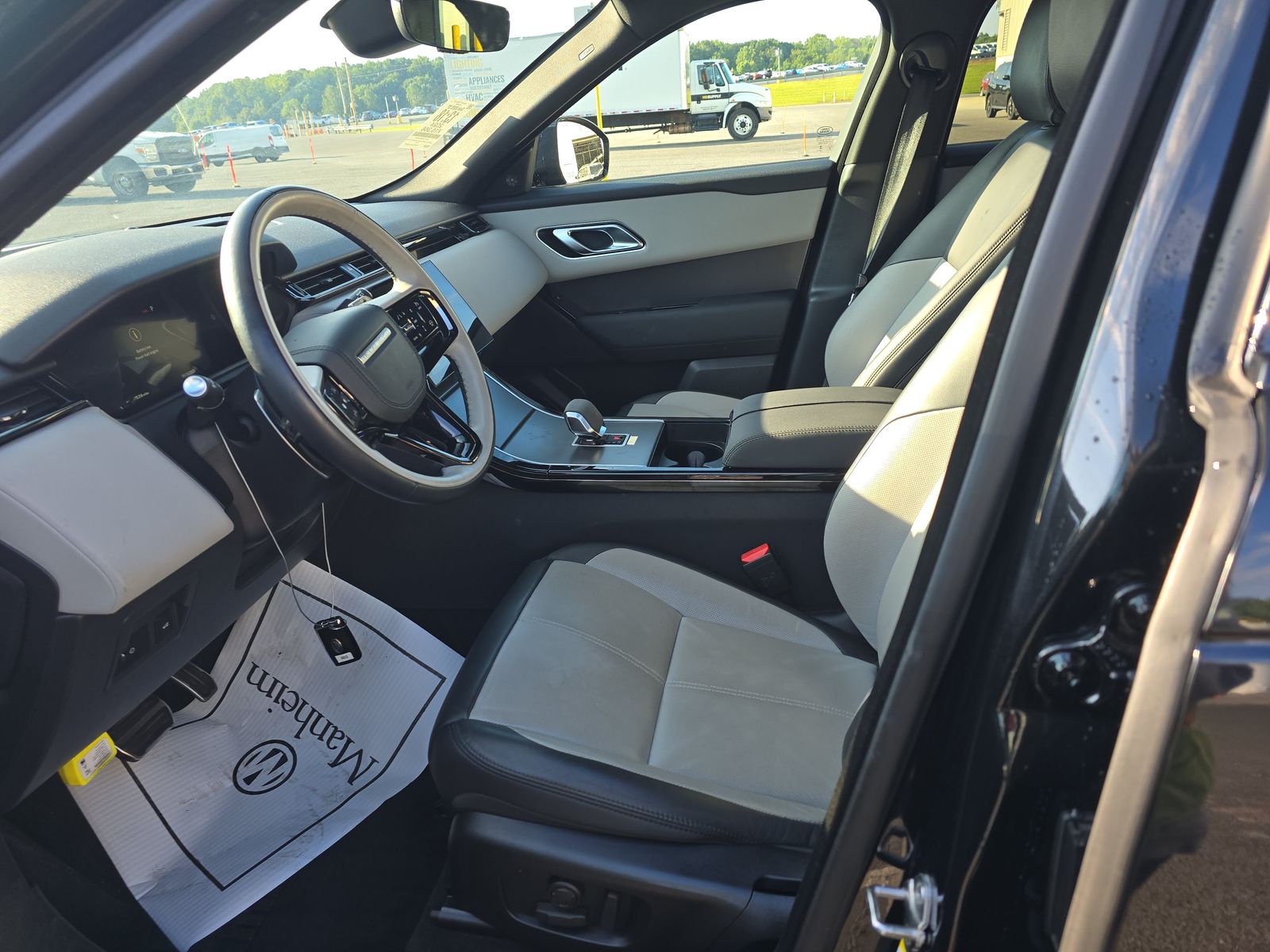 2024 Land Rover Range Rover Velar Dynamic SE AWD