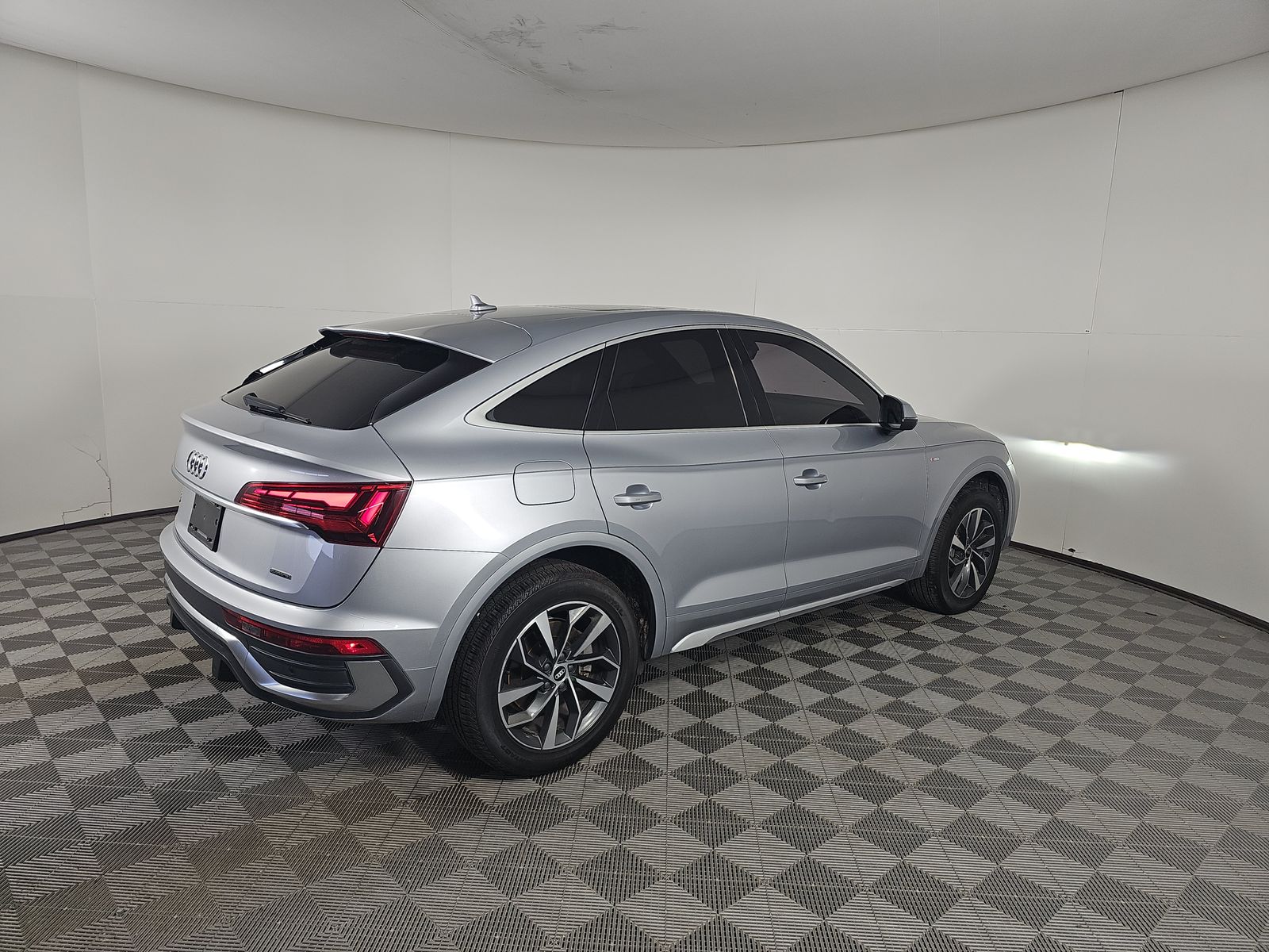 2022 Audi Q5 S line Premium AWD