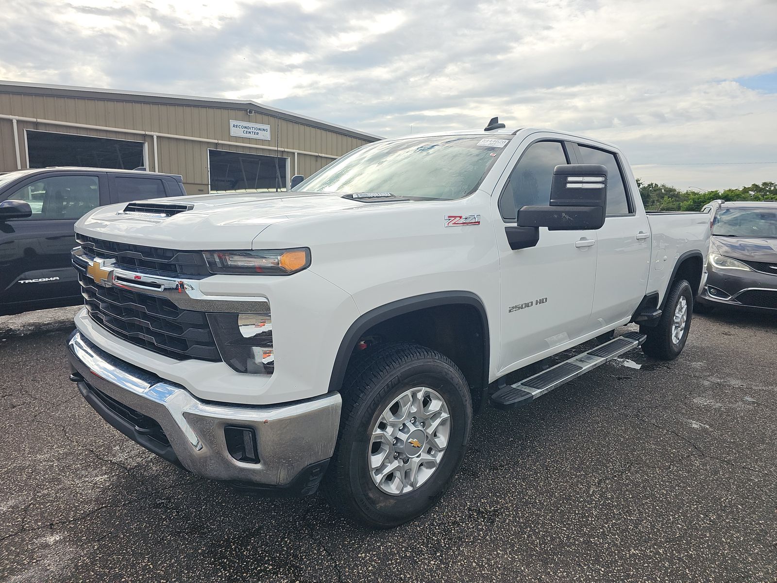 2024 Chevrolet Silverado 2500HD LT AWD