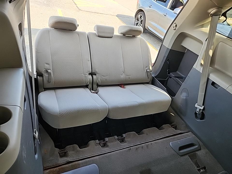 2013 Toyota Sienna LE FWD