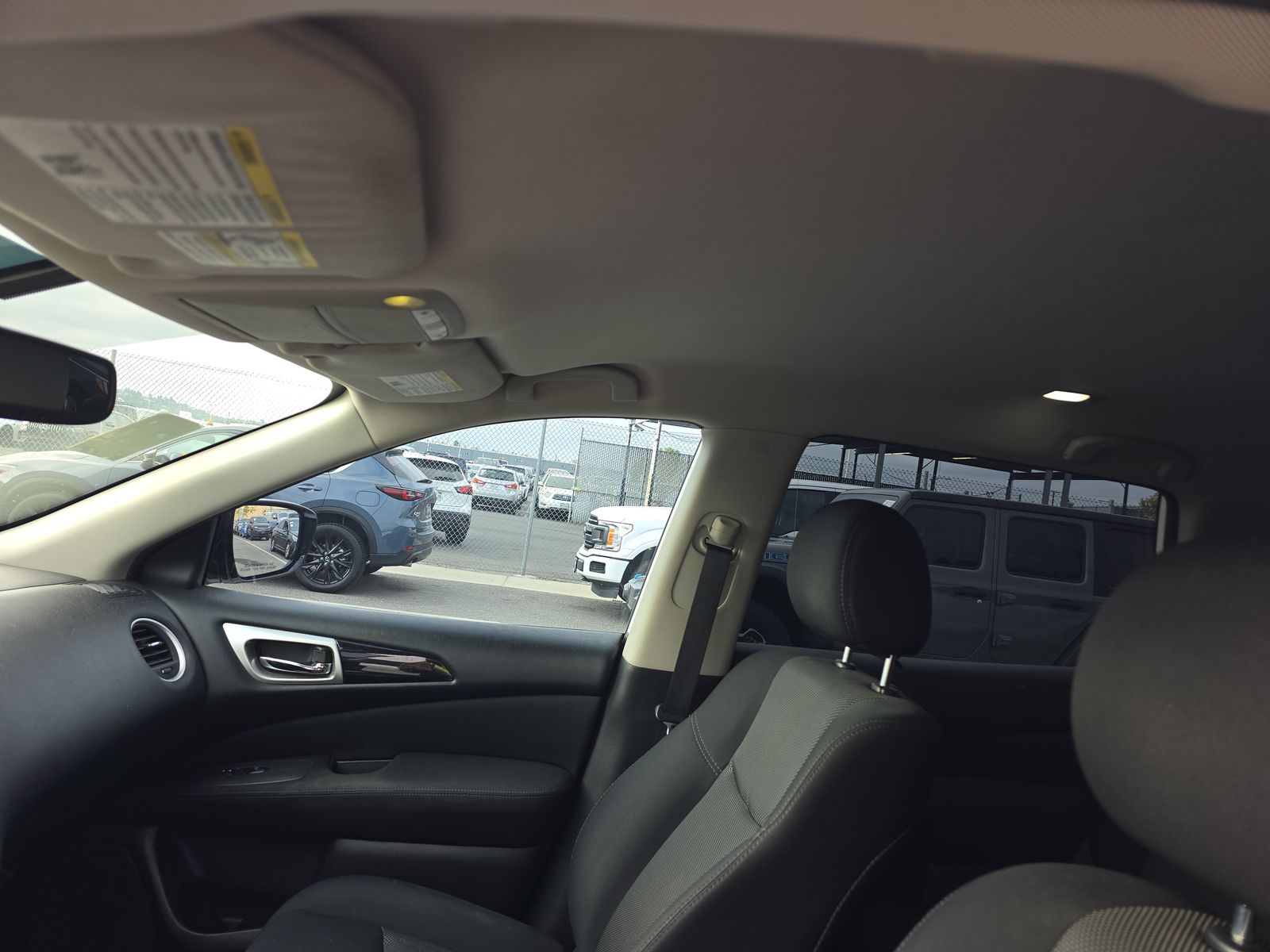 2017 Nissan Pathfinder SV FWD