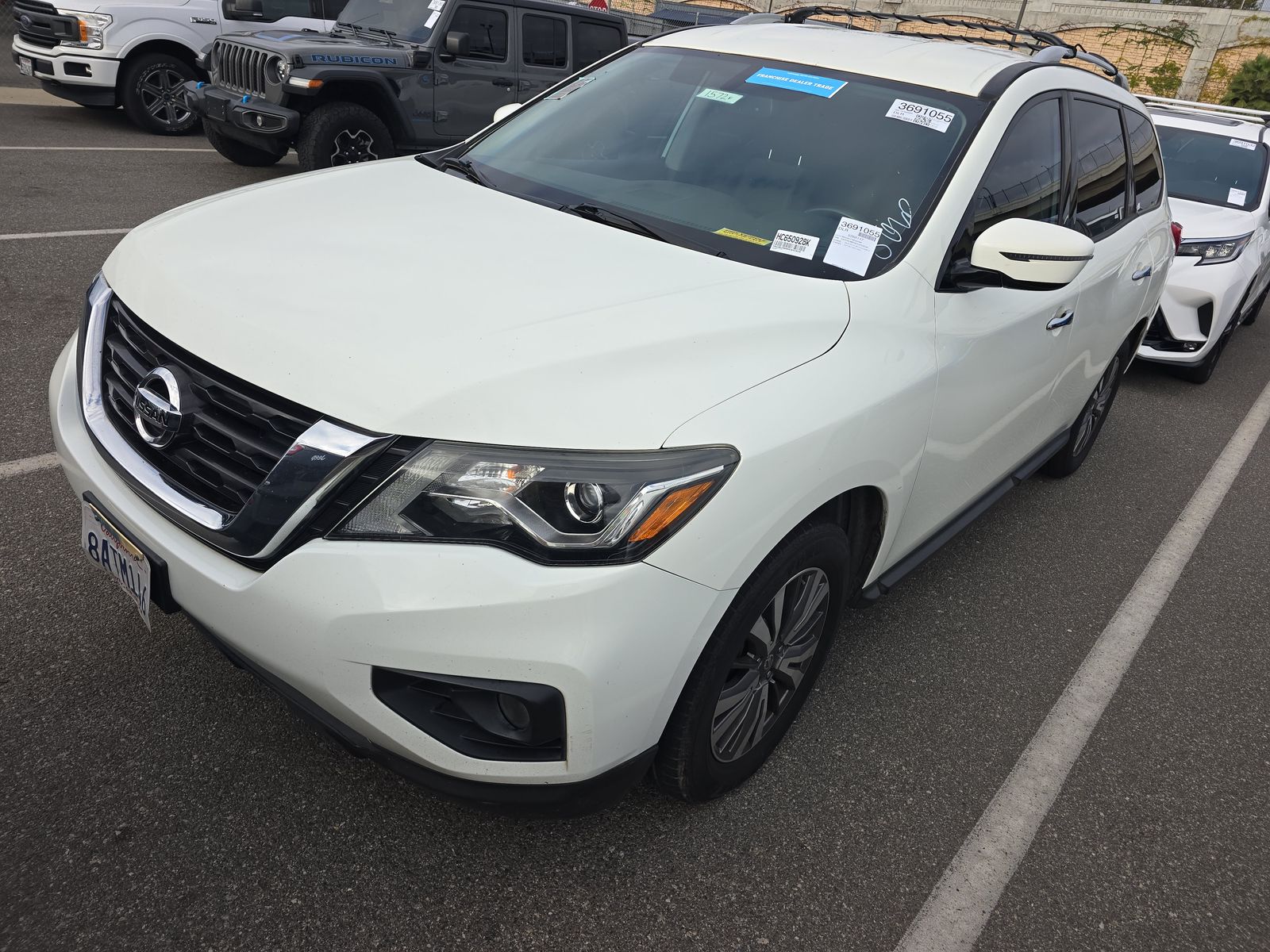 2017 Nissan Pathfinder SV FWD