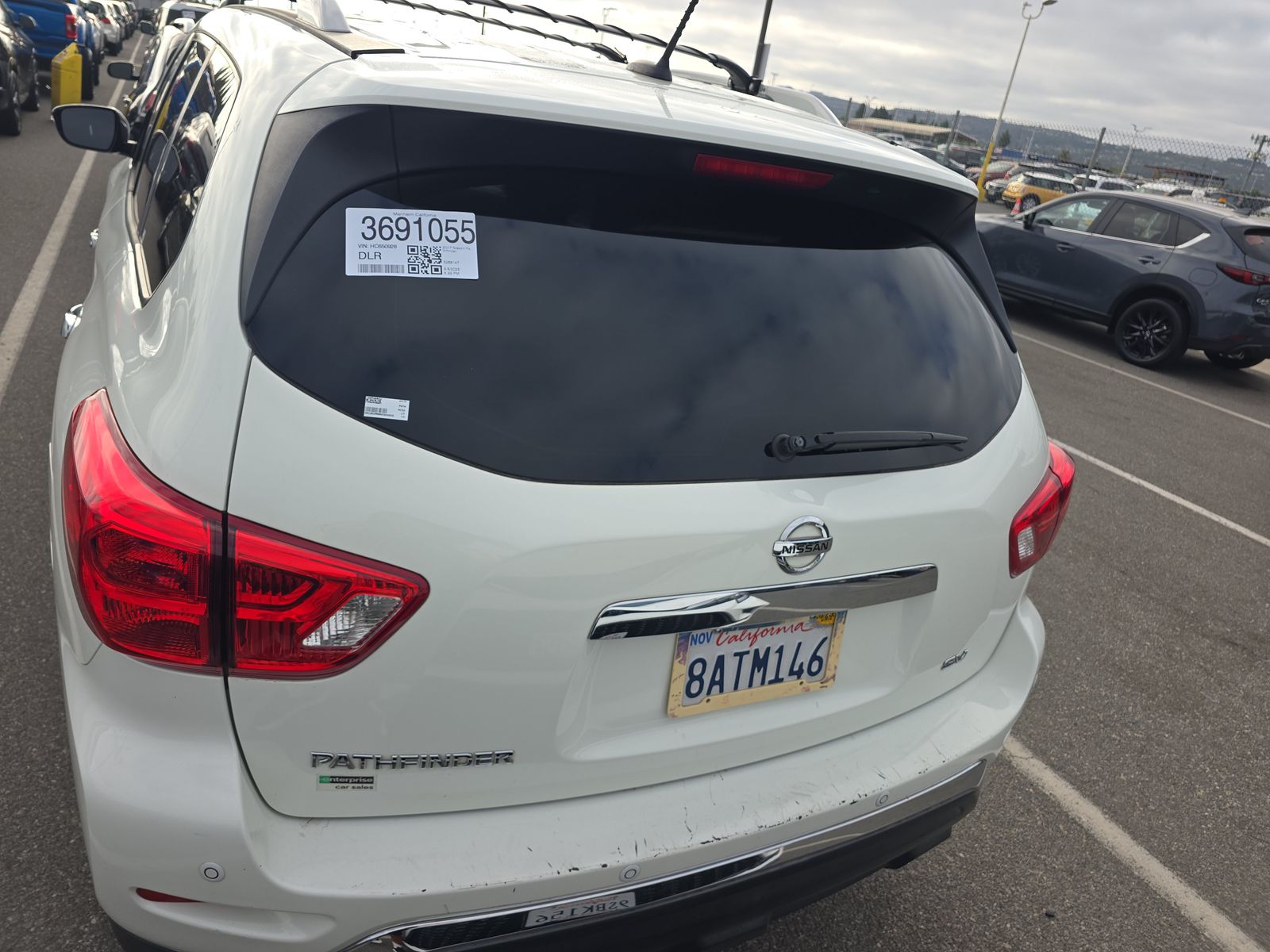 2017 Nissan Pathfinder SV FWD