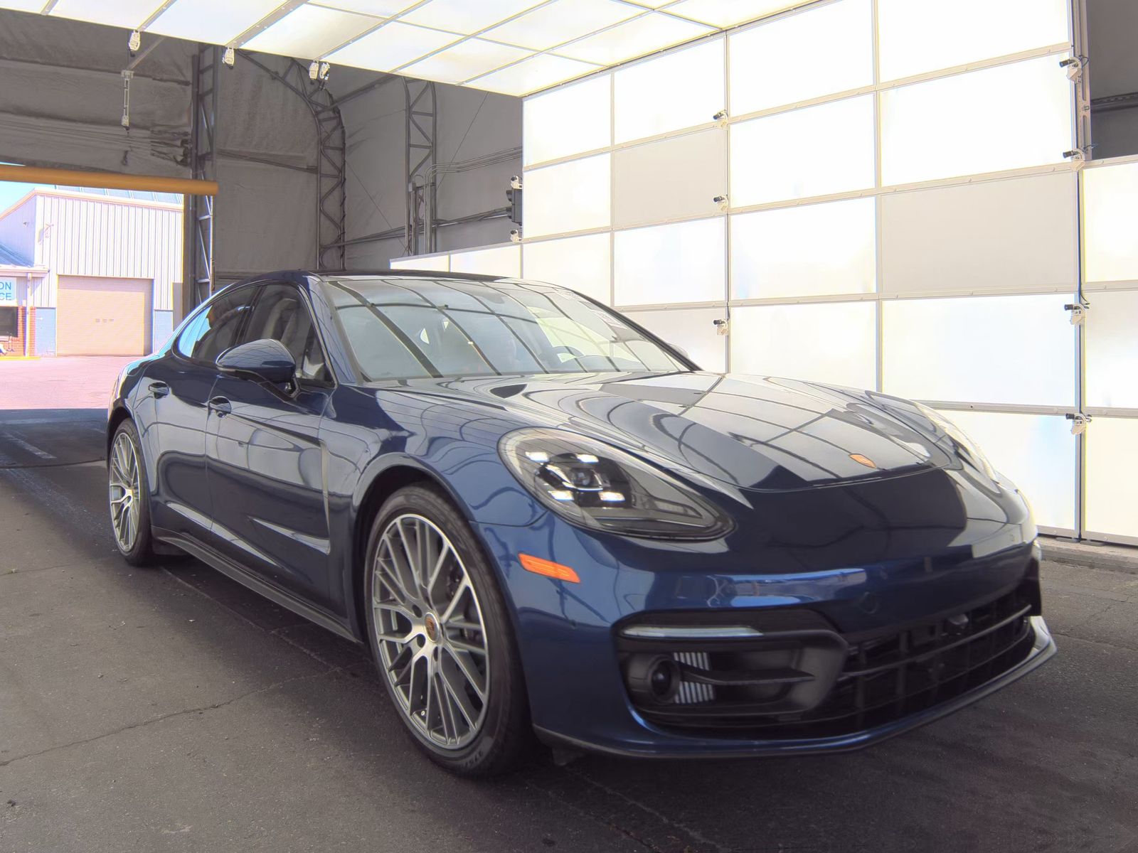 2023 Porsche Panamera 4 Platinum Edition AWD