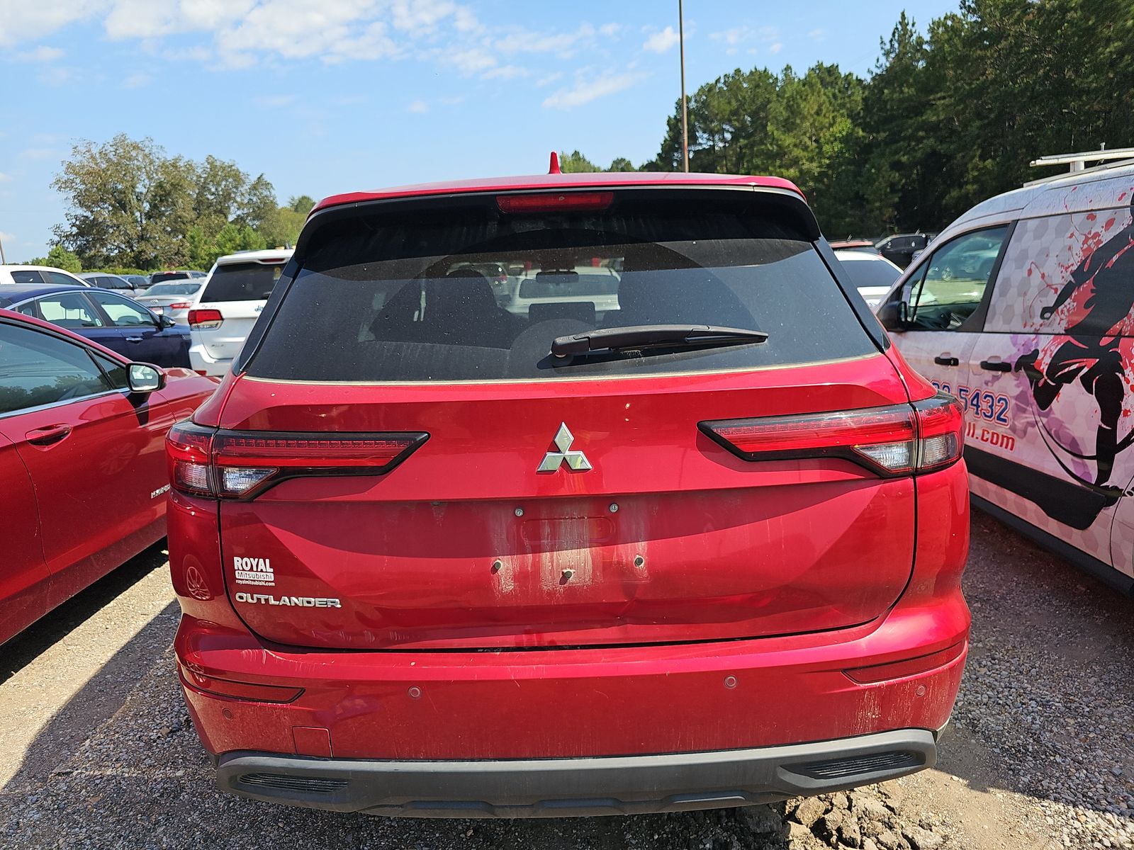 2023 Mitsubishi Outlander ES FWD