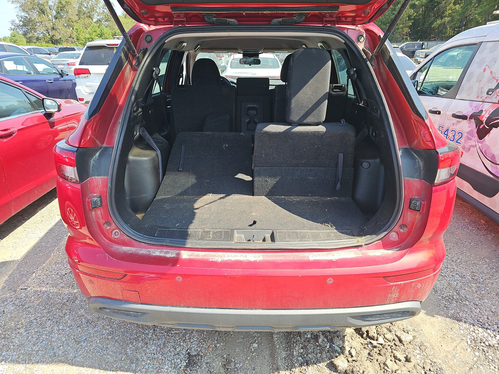 2023 Mitsubishi Outlander ES FWD