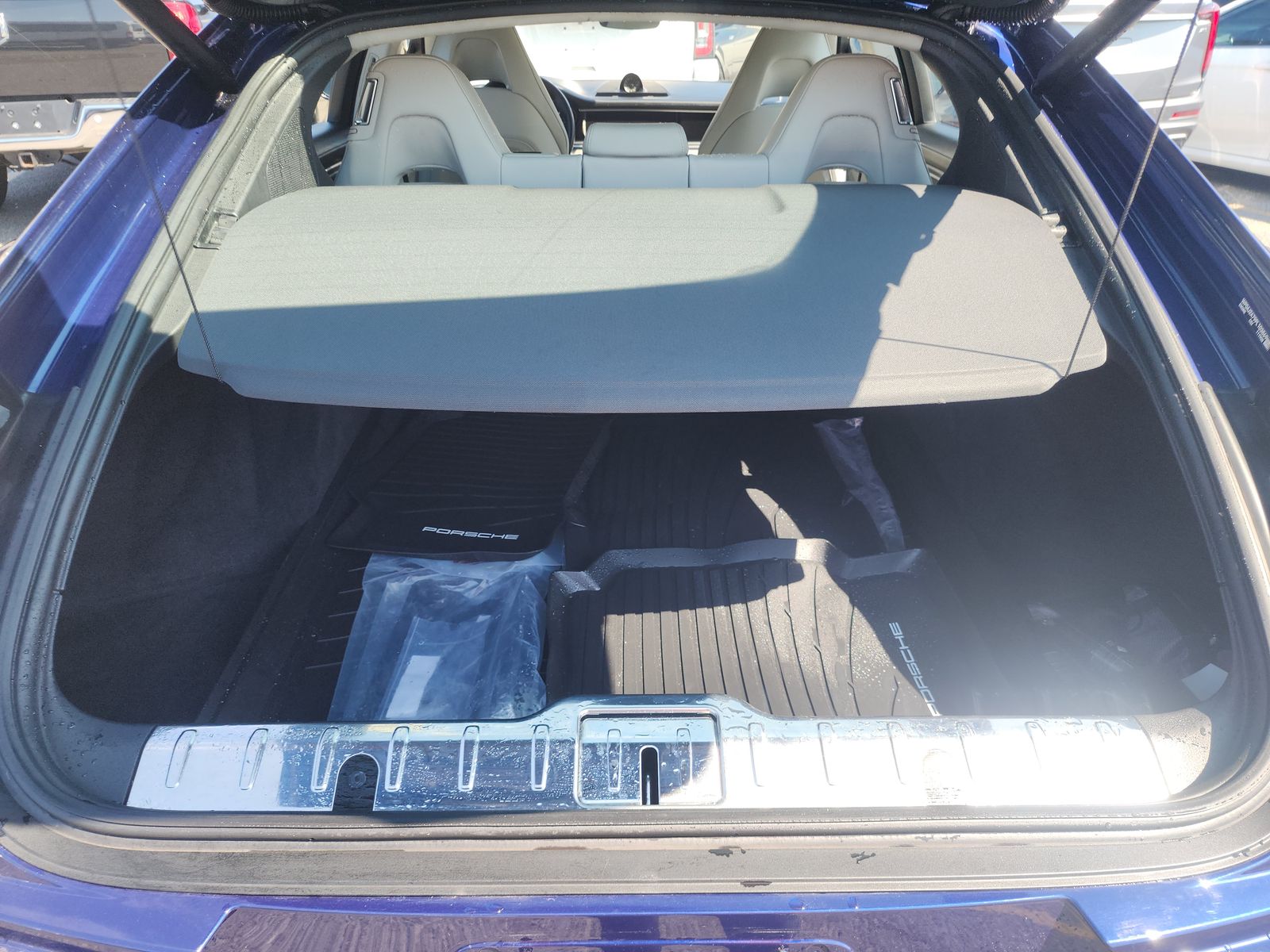 2023 Porsche Panamera 4 Platinum Edition AWD