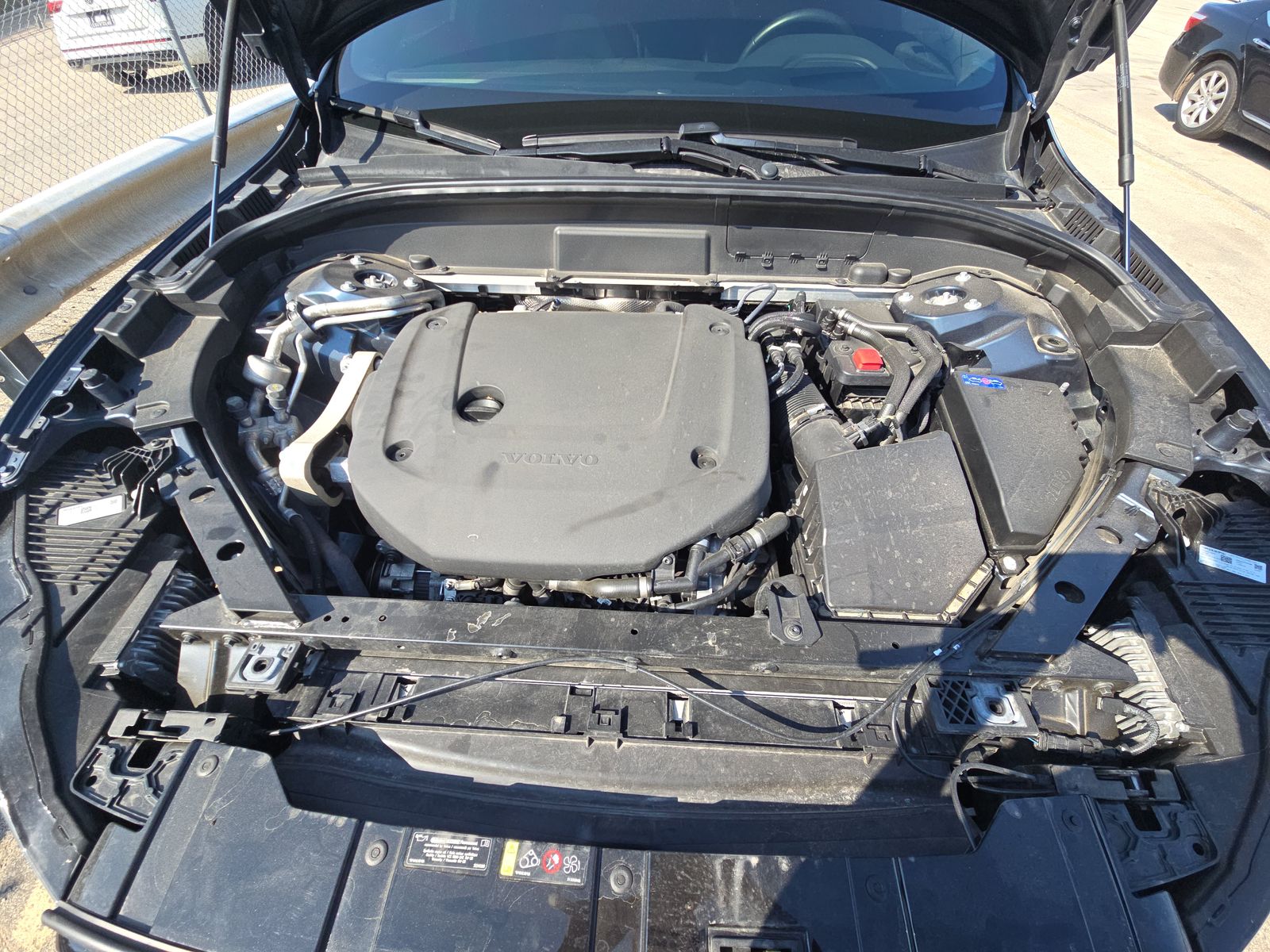 2022 Volvo XC60 B6 R-Design AWD