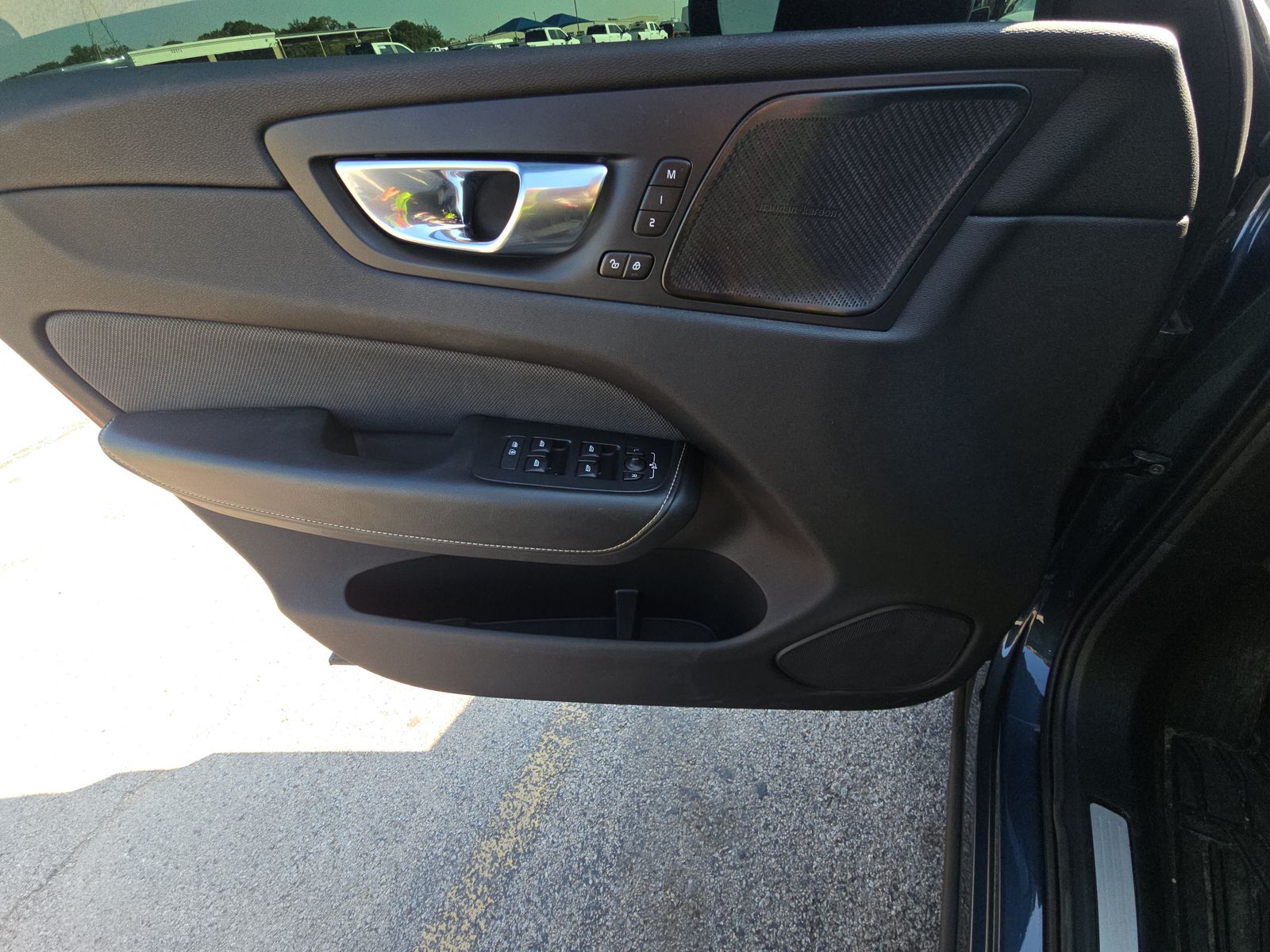 2022 Volvo XC60 B6 R-Design AWD