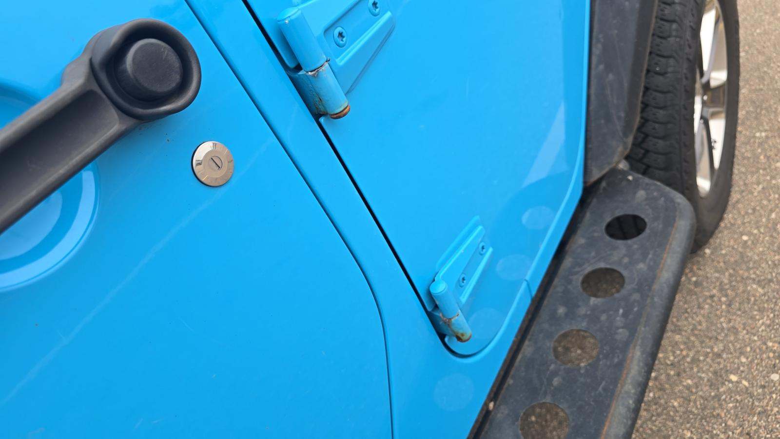 2017 Jeep Wrangler Unlimited Sahara AWD