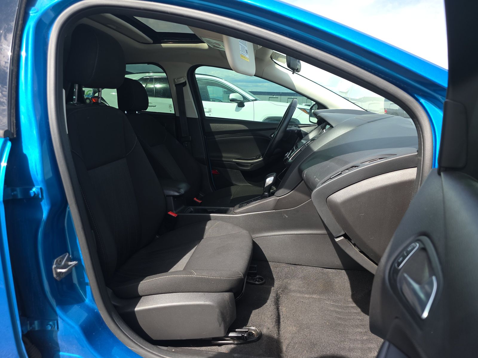2017 Ford Focus SEL FWD