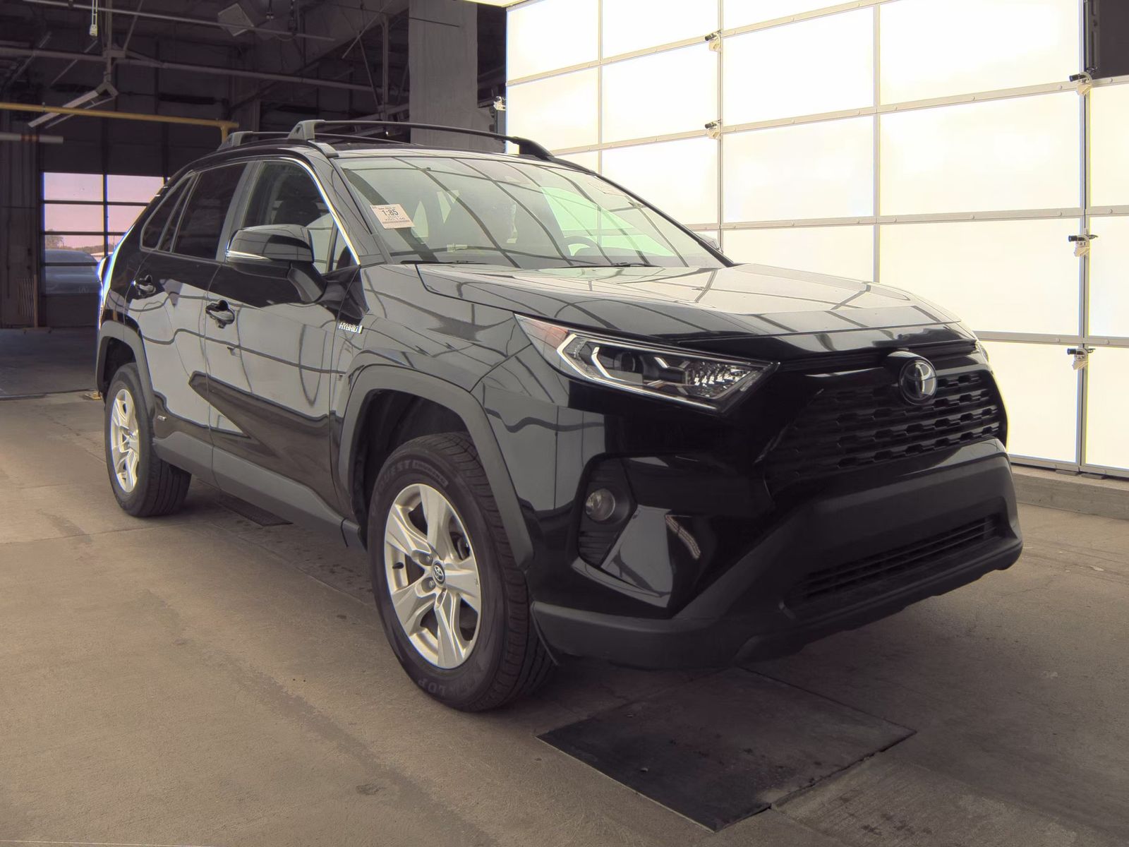 2021 Toyota RAV4 Hybrid XLE AWD