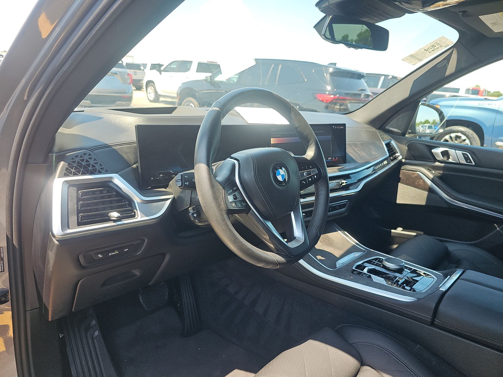 2025 BMW X5 xDrive40i AWD