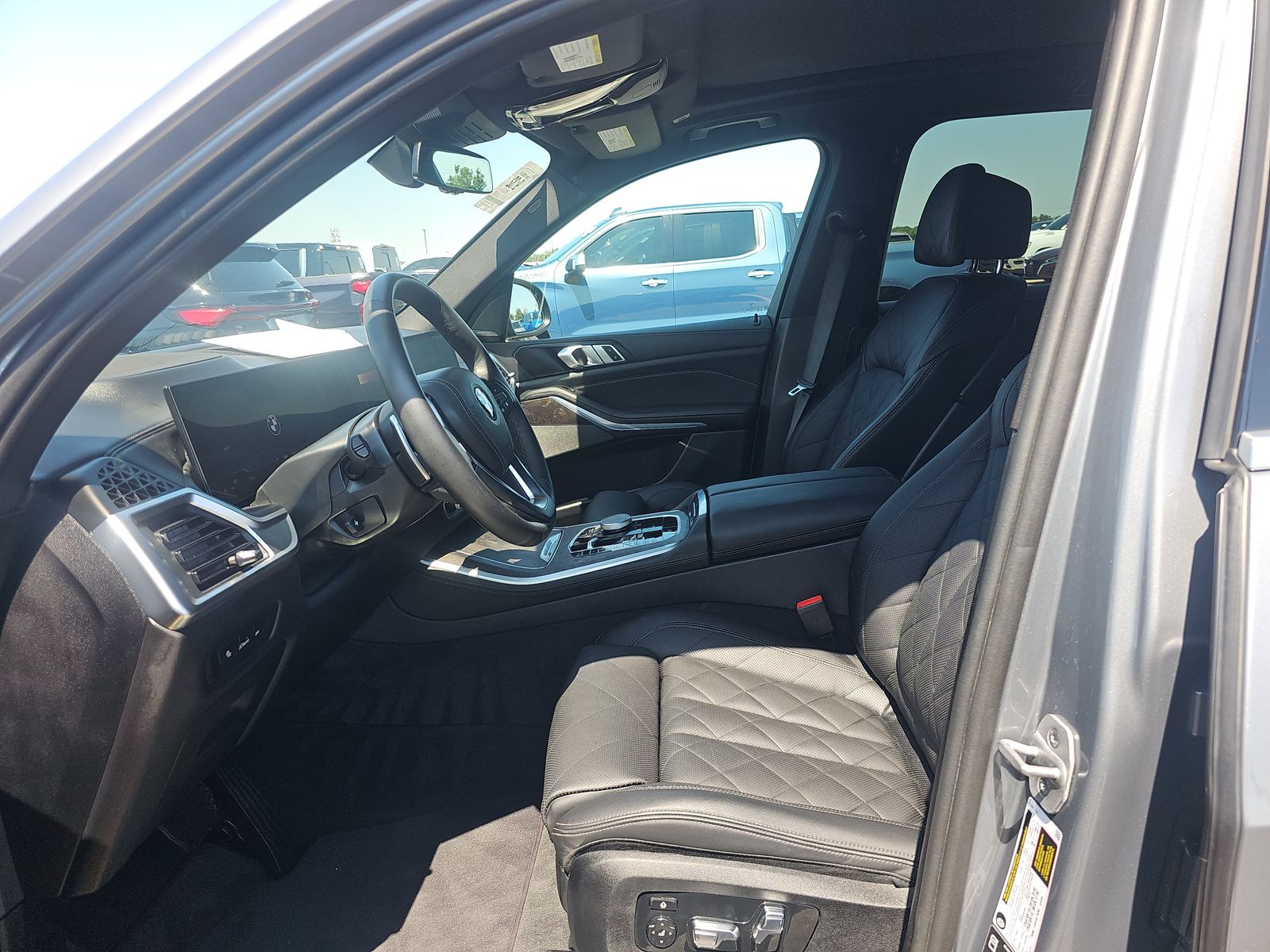 2025 BMW X5 xDrive40i AWD