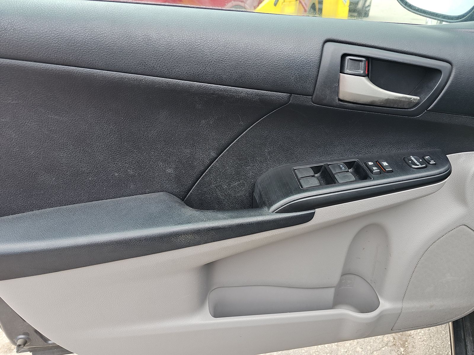 2012 Toyota Camry LE FWD