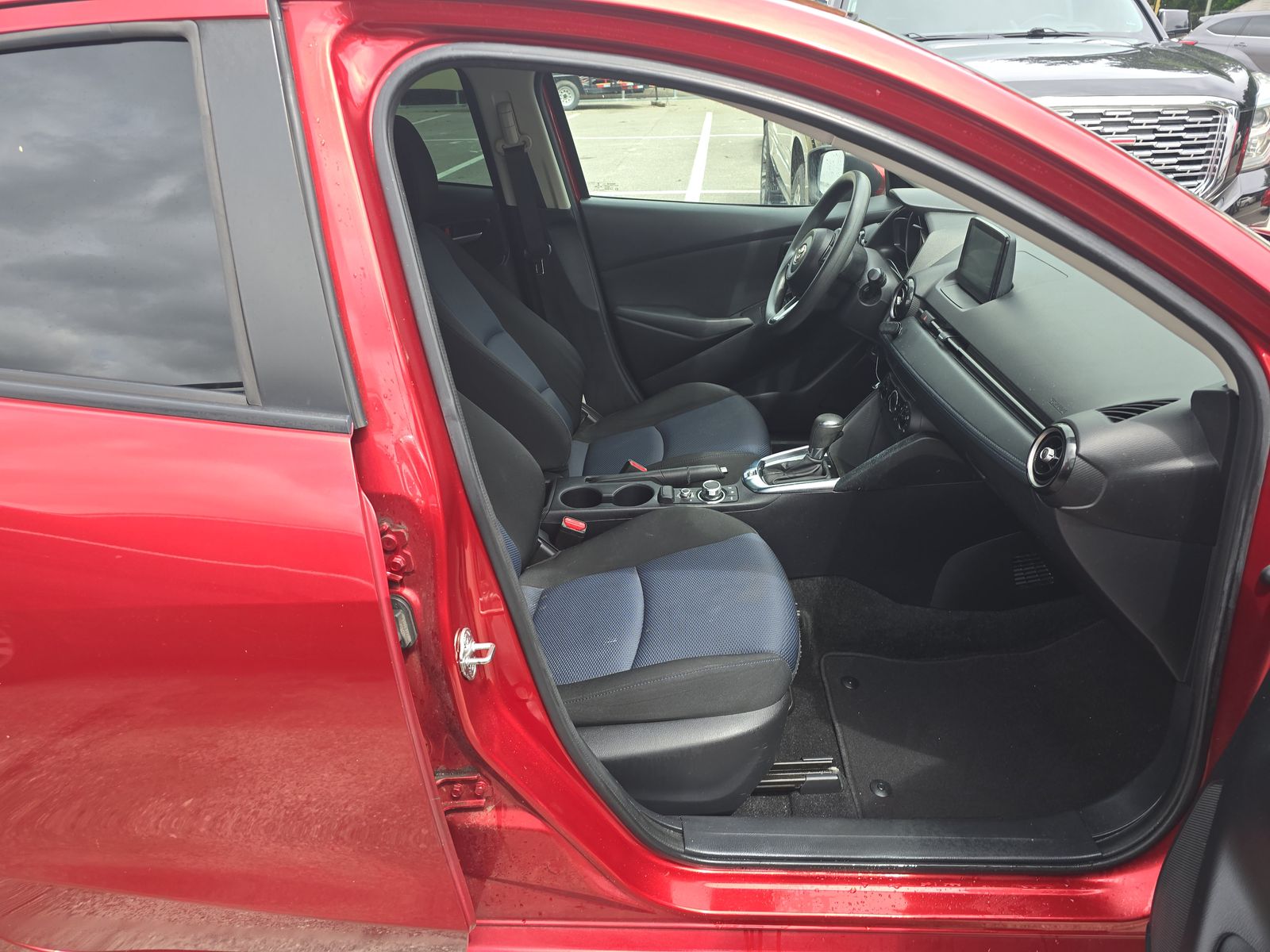 2019 Toyota Yaris LE FWD