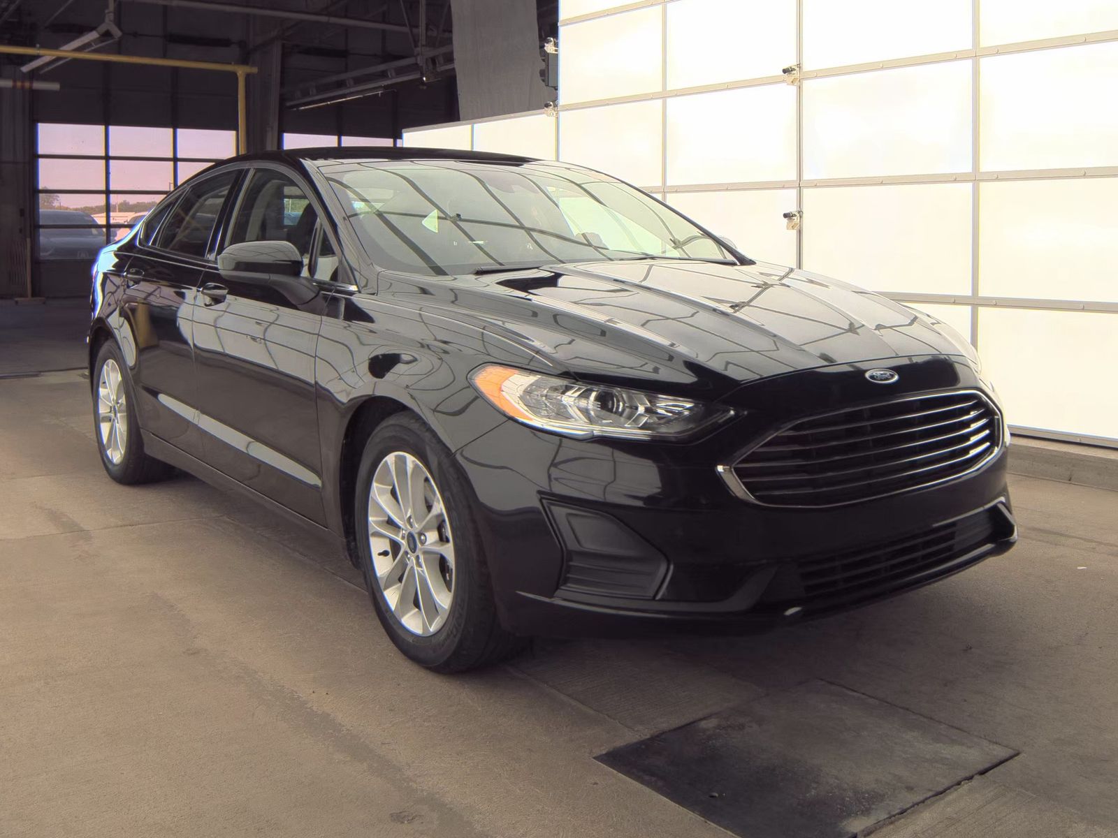 2020 Ford Fusion SE FWD