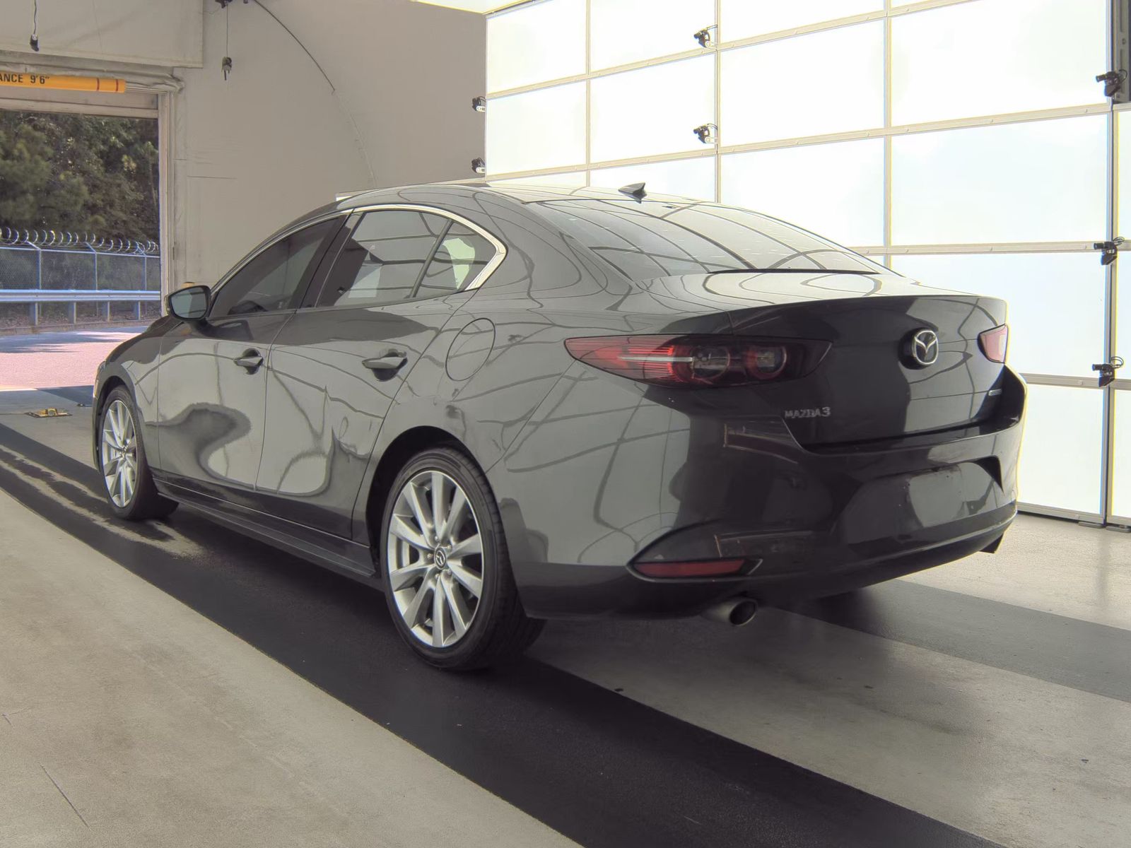 2019 MAZDA MAZDA3 Base FWD