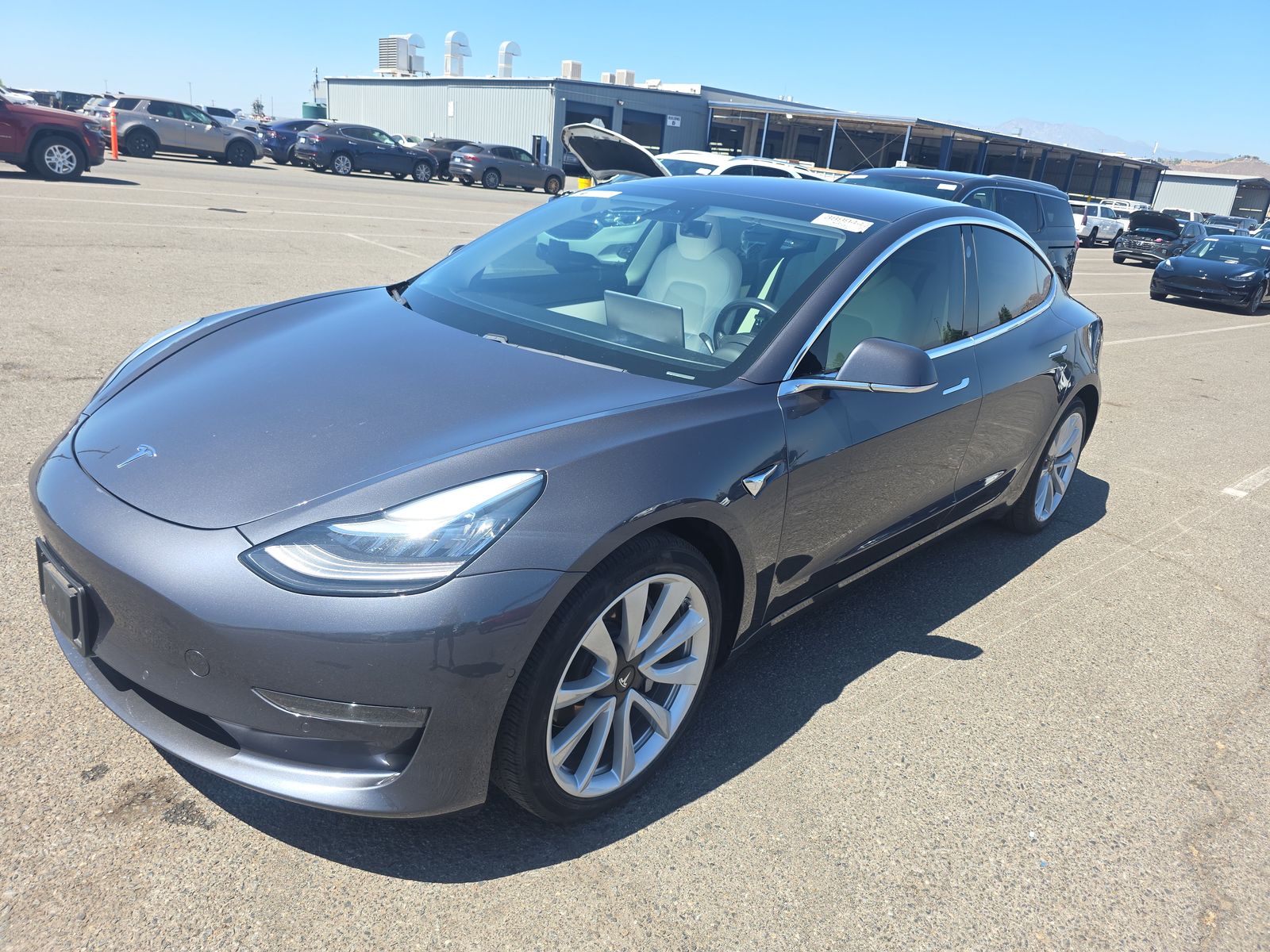 2018 Tesla Model 3 Mid Range FWD