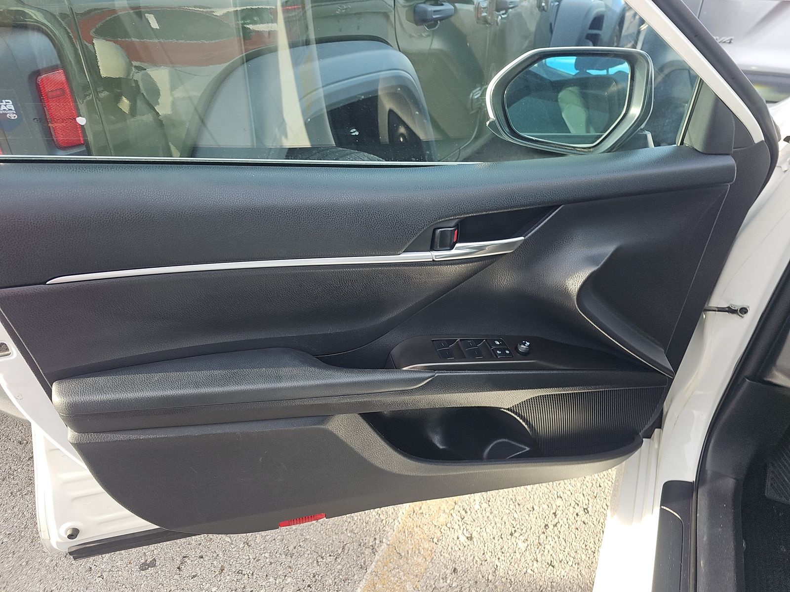 2023 Toyota Camry LE FWD