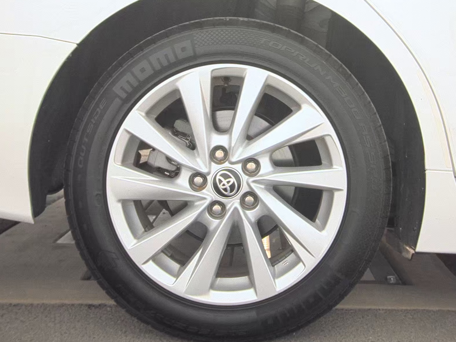 2023 Toyota Camry LE FWD