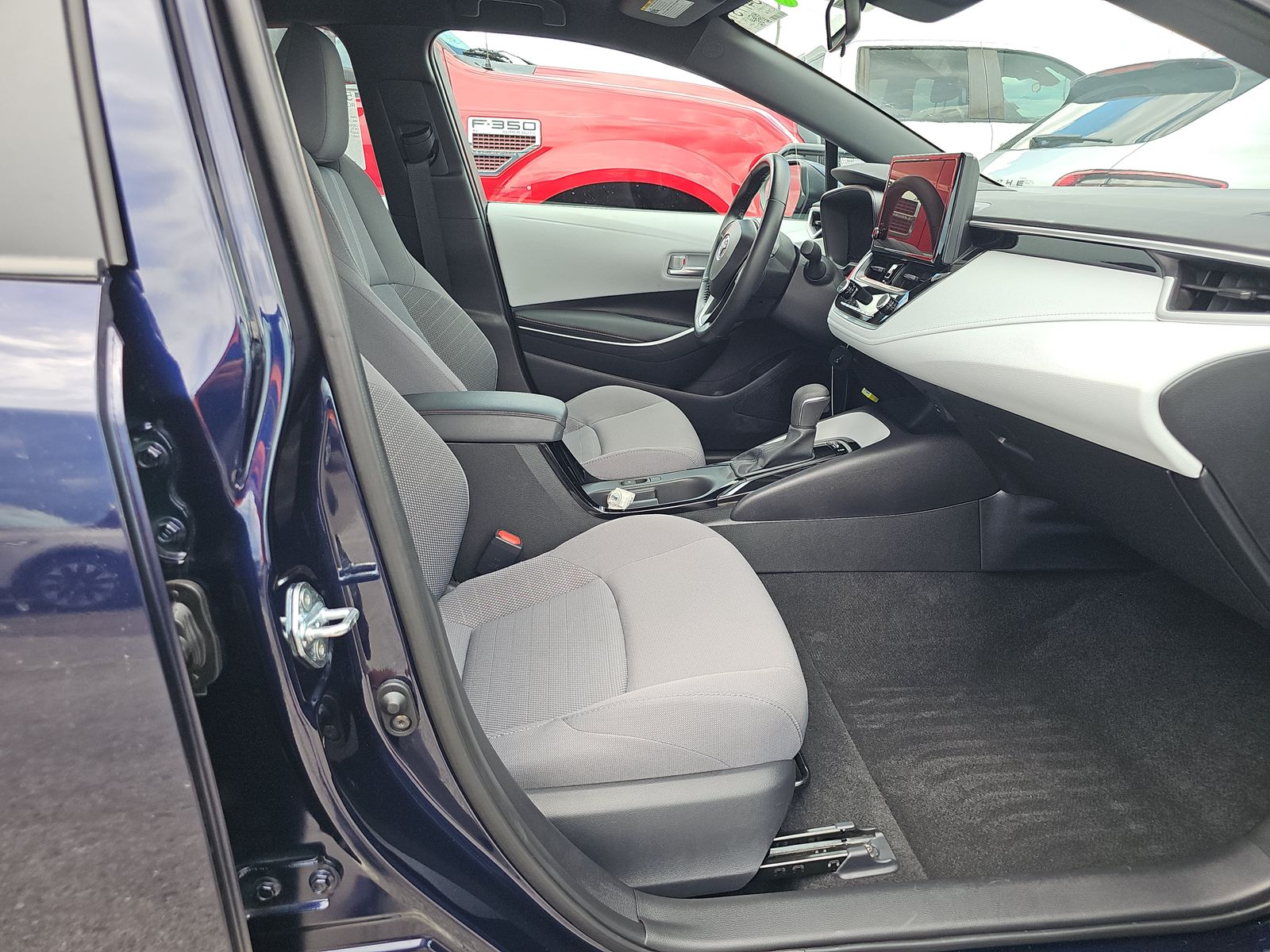 2025 Toyota Corolla SE FWD