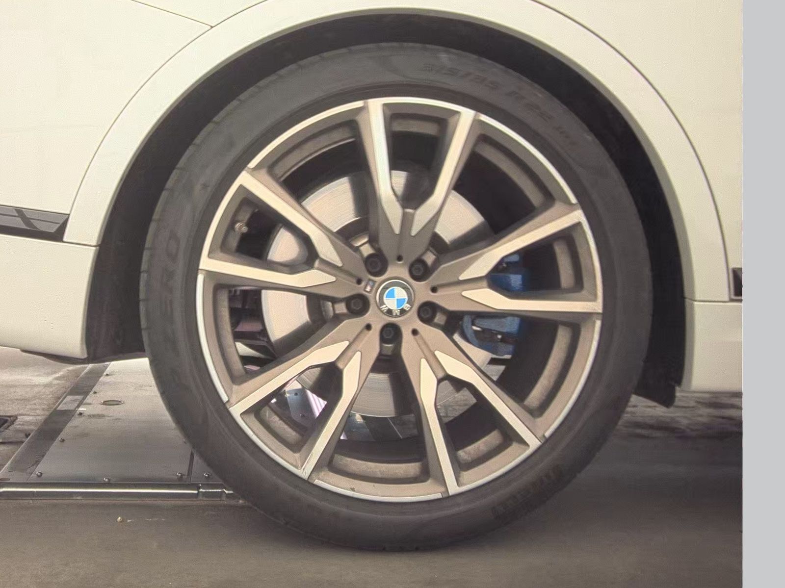 2020 BMW X7 M50i AWD