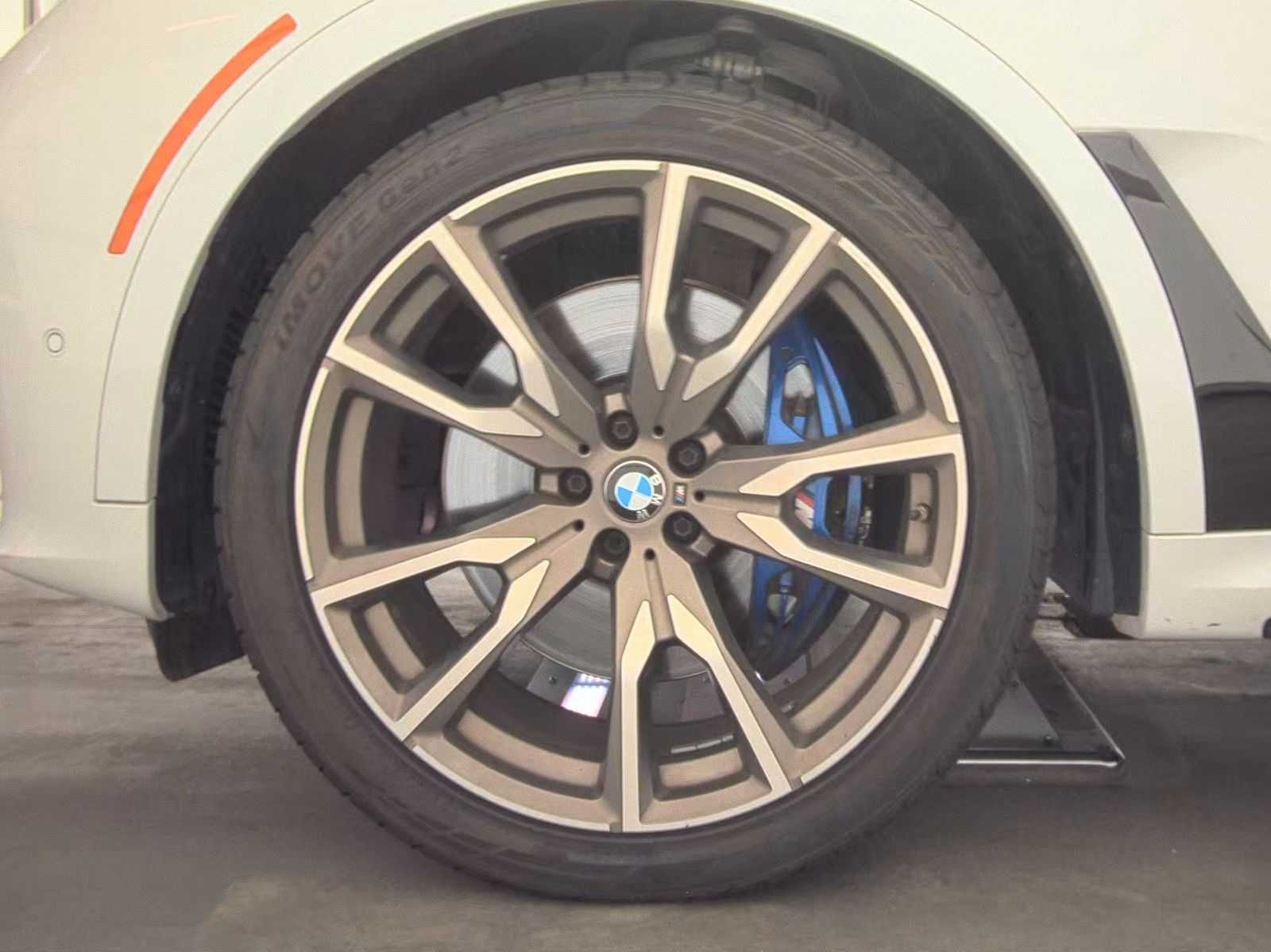 2020 BMW X7 M50i AWD