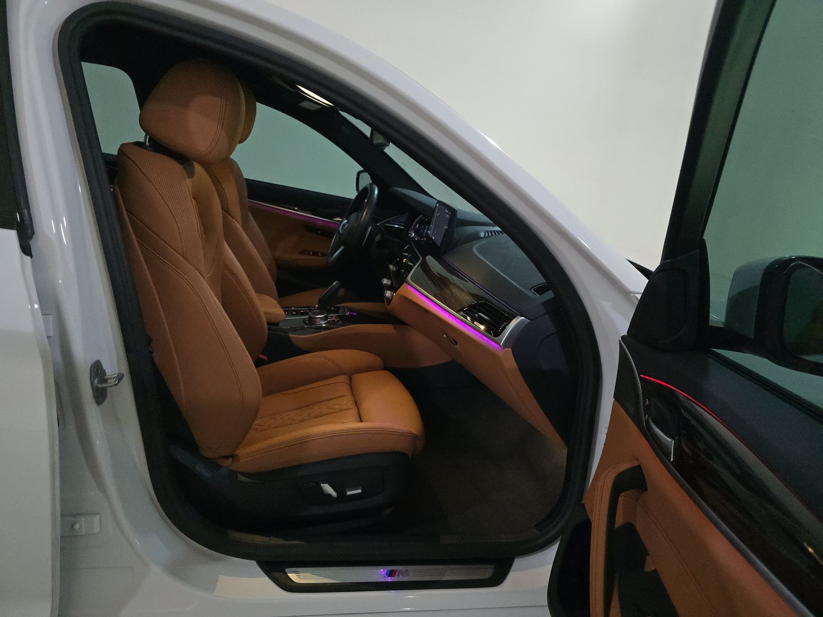 2023 BMW 5 Series 530i RWD