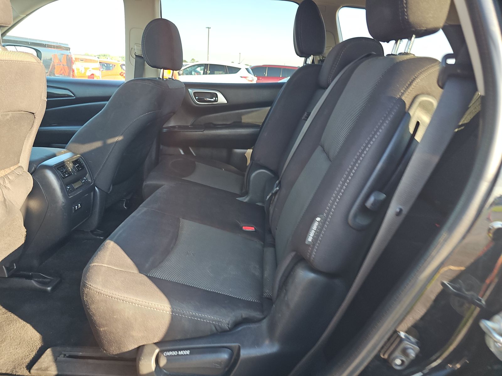 2019 Nissan Pathfinder S FWD
