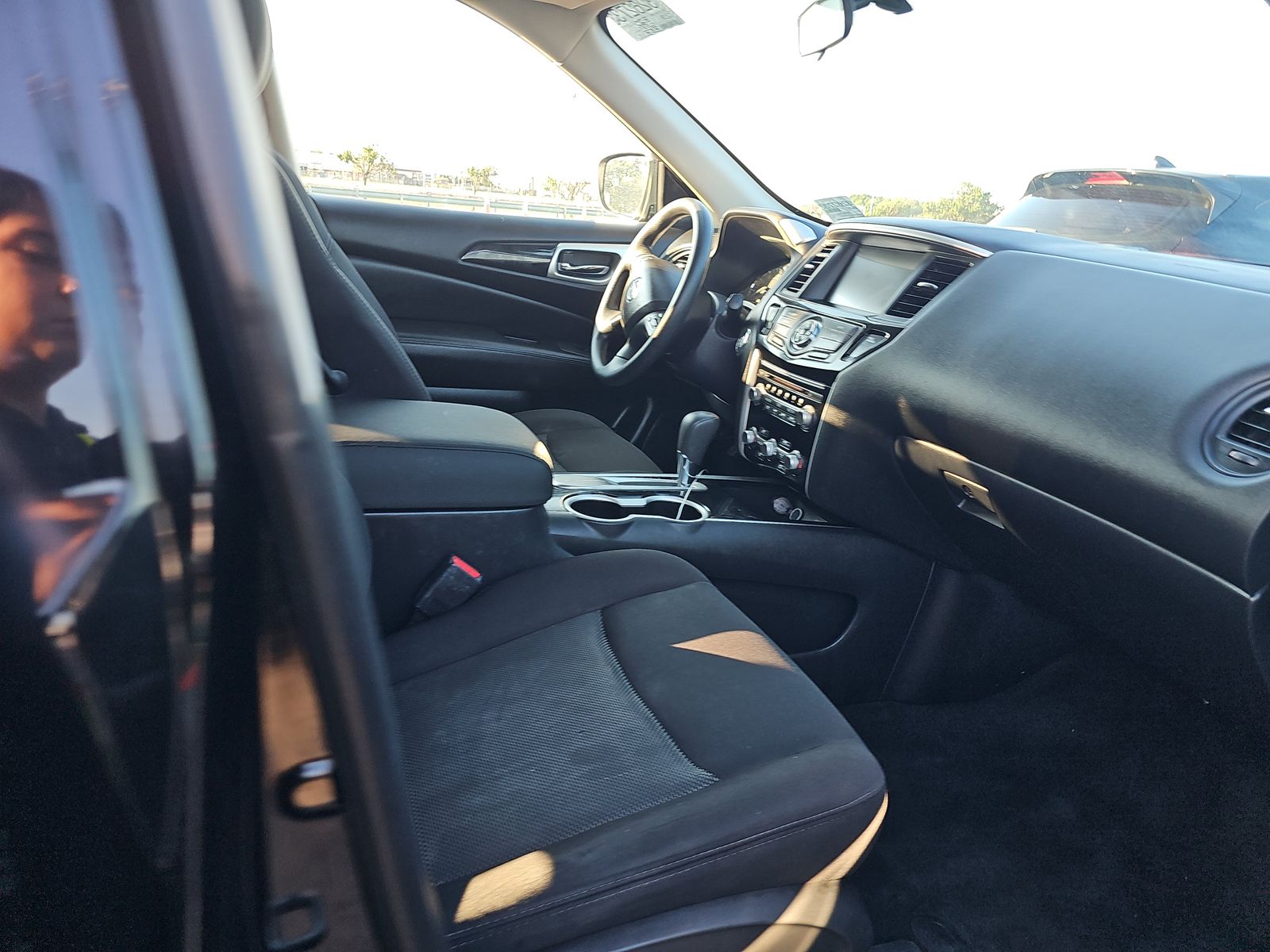 2019 Nissan Pathfinder S FWD