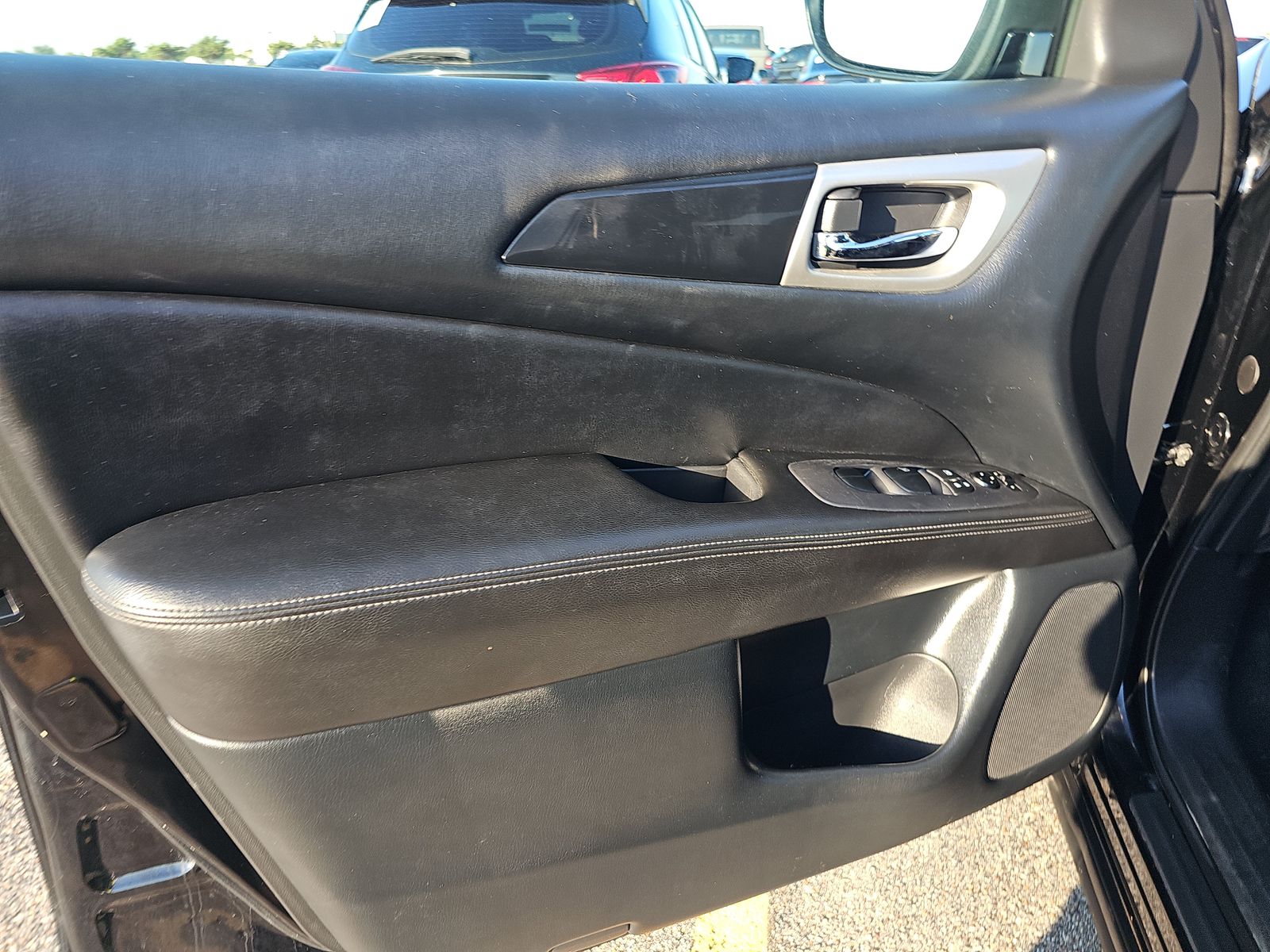 2019 Nissan Pathfinder S FWD