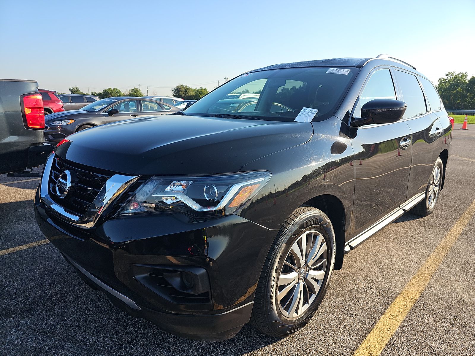 2019 Nissan Pathfinder S FWD