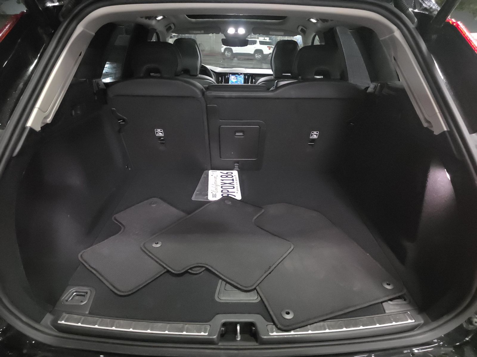 2025 Volvo XC60 B5 Plus AWD