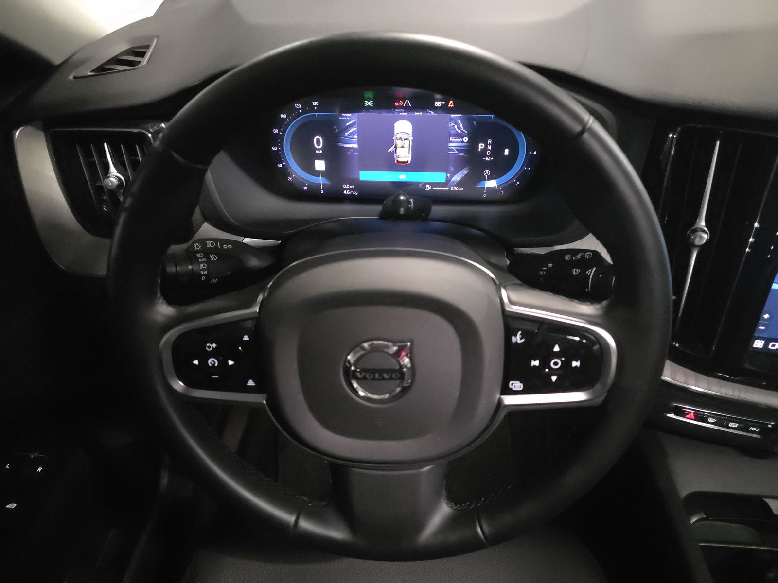 2025 Volvo XC60 B5 Plus AWD