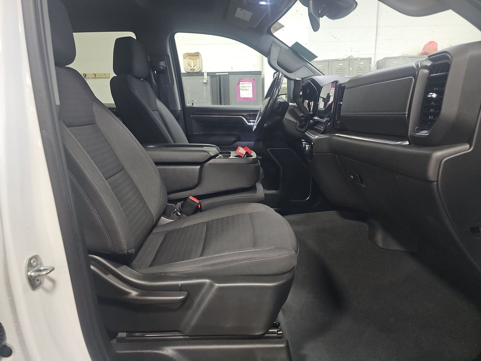 2022 Chevrolet Silverado 1500 RST AWD