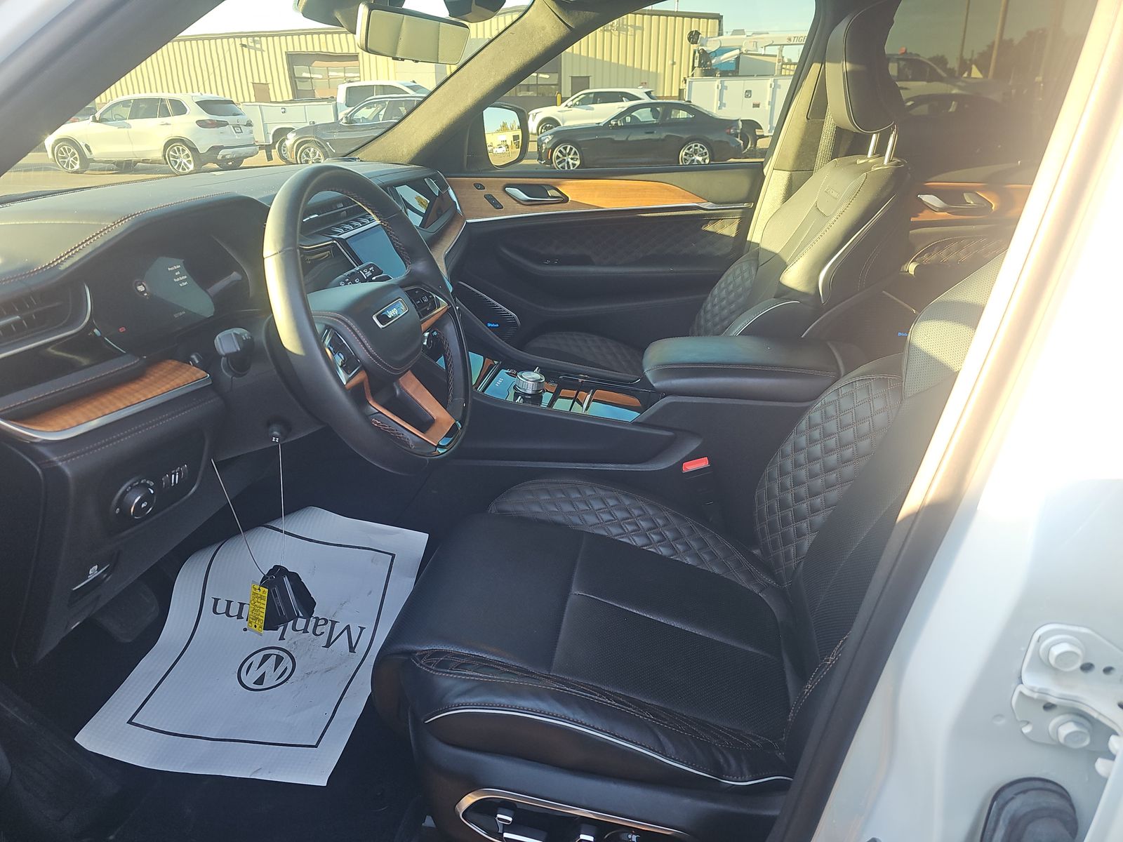 2022 Jeep Grand Cherokee Summit Reserve AWD