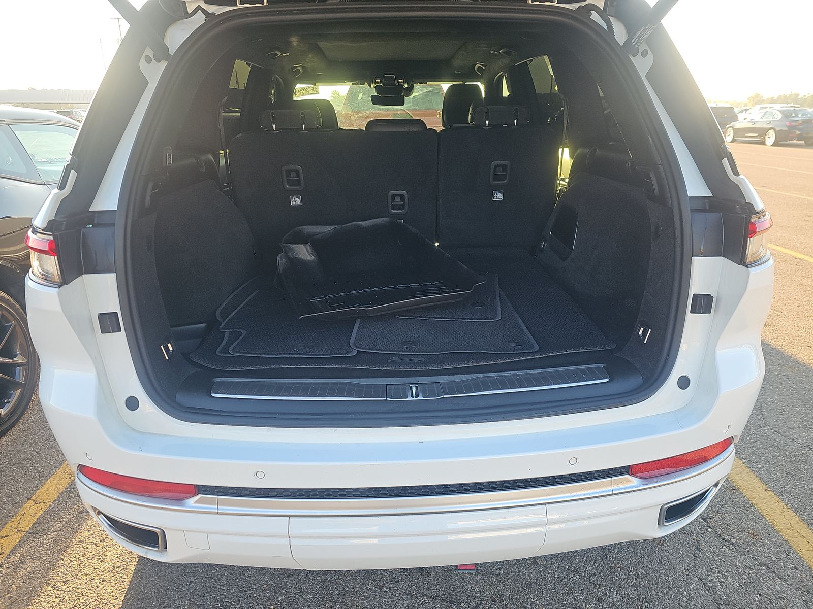 2022 Jeep Grand Cherokee Summit Reserve AWD