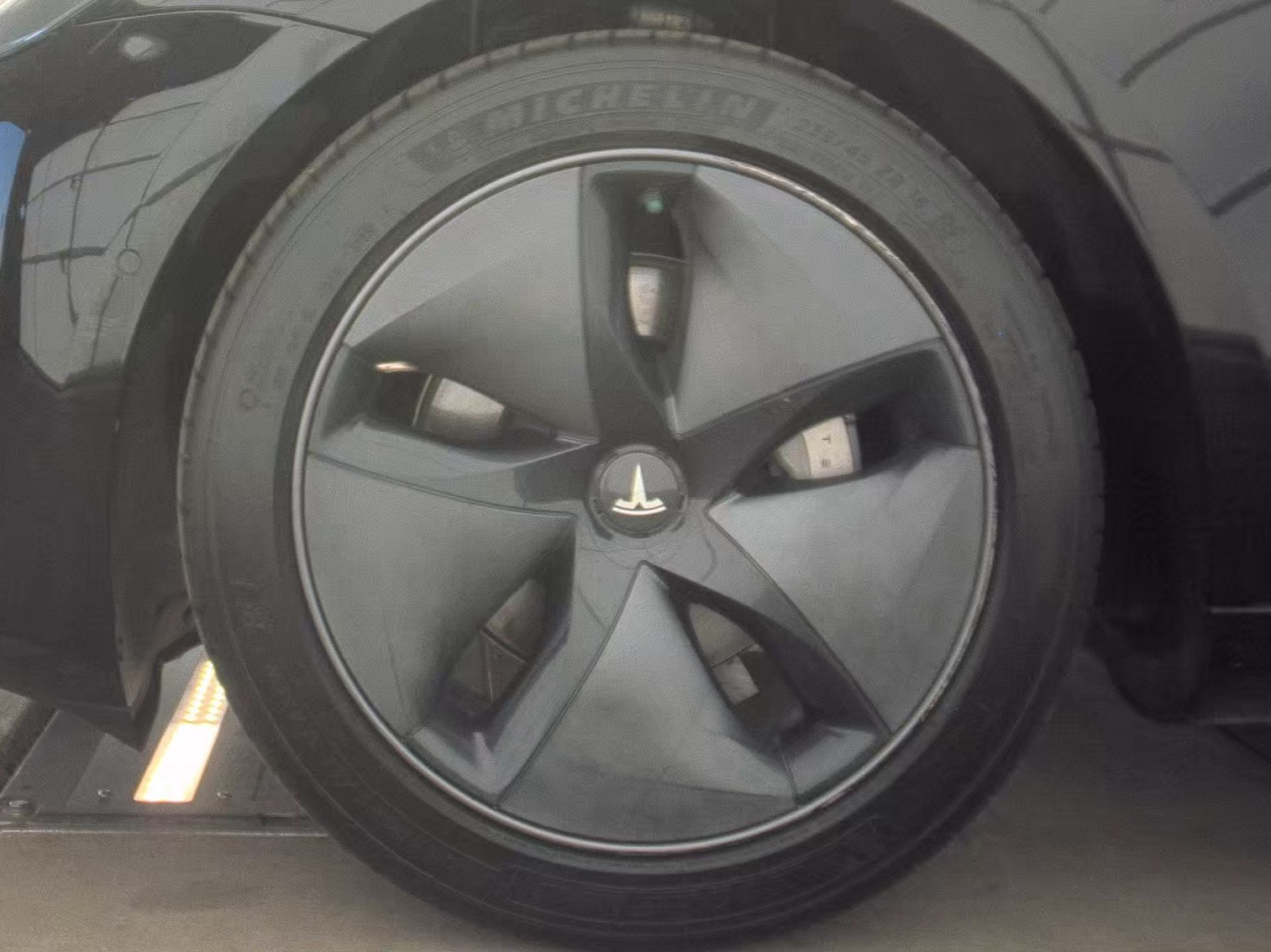 2019 Tesla Model 3 Standard Range FWD