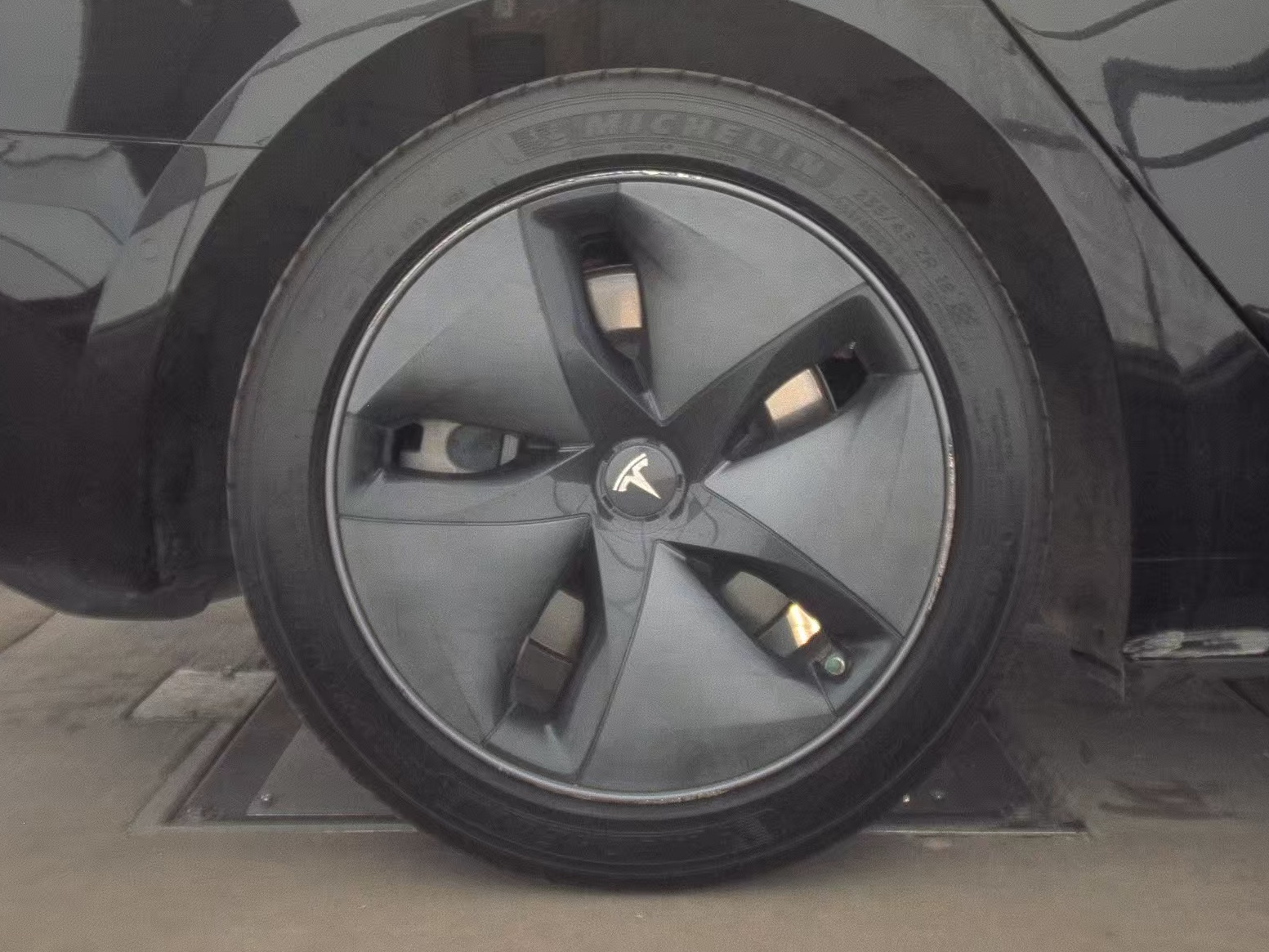 2019 Tesla Model 3 Standard Range FWD