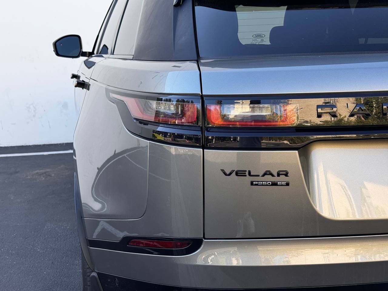 2019 Land Rover Range Rover Velar R-Dynamic SE AWD